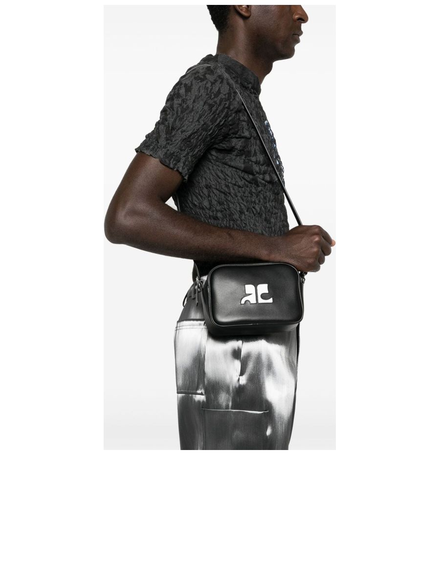 Smooth Grain Logo Shoulder Bag