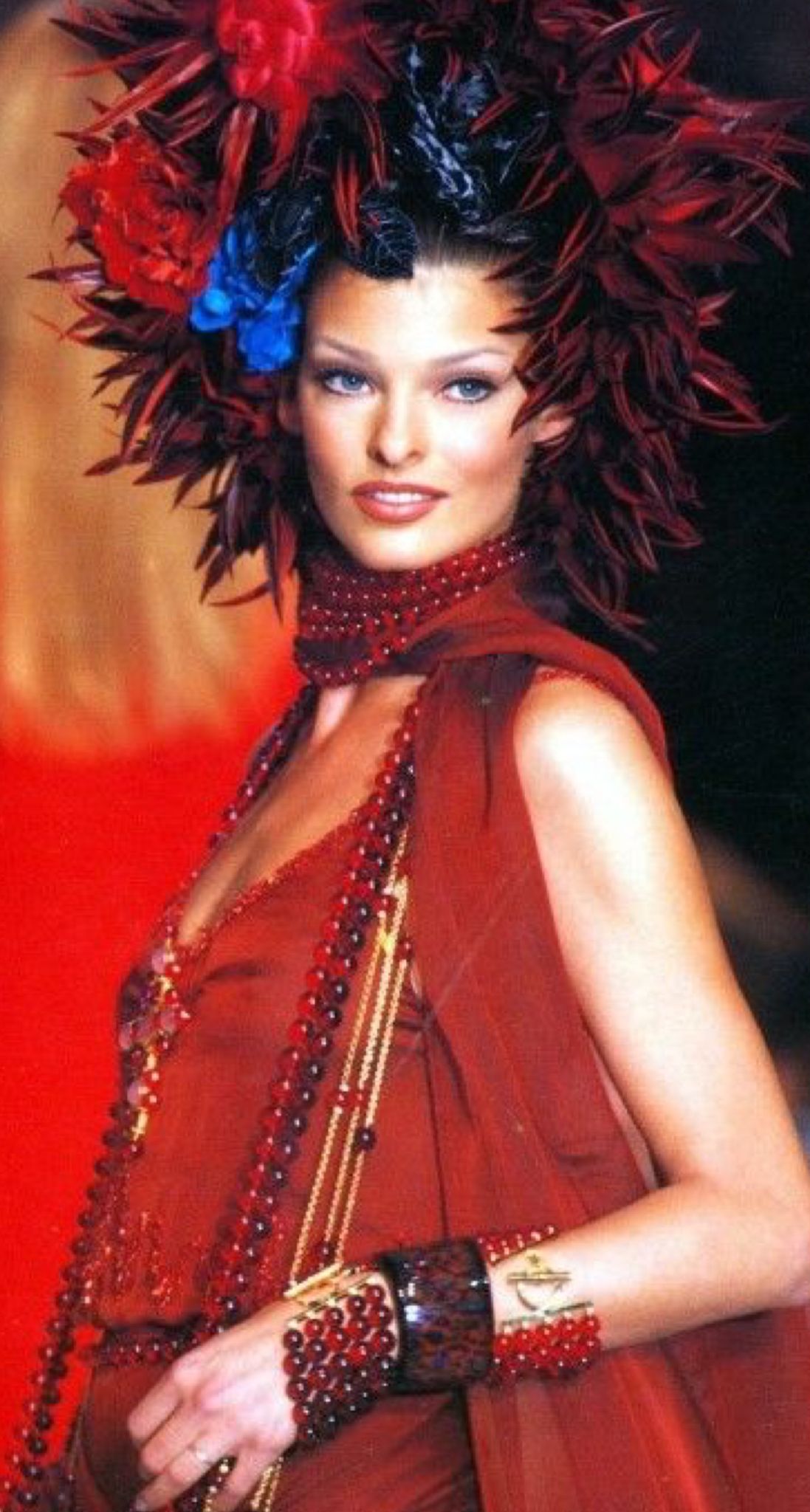 Collier de perles rouge Chanel