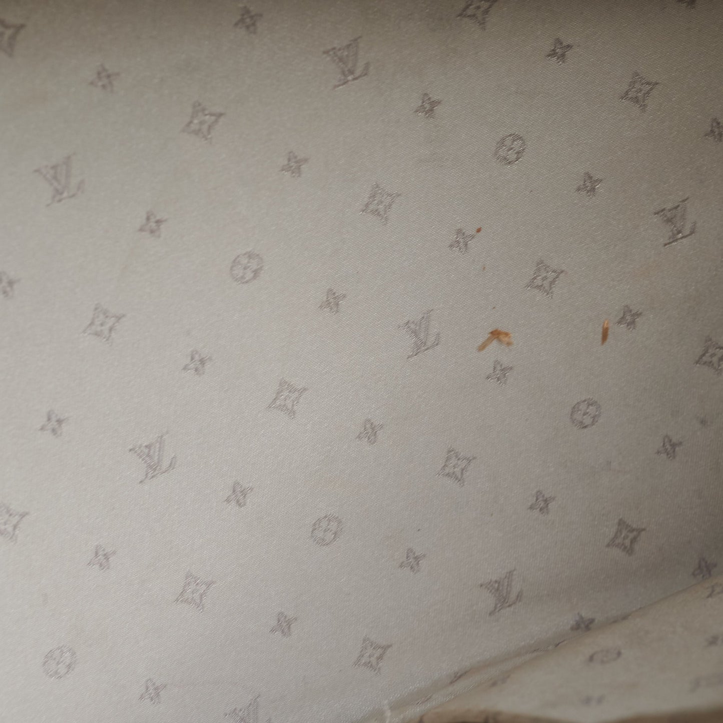 Louis Vuitton Suhali Le Radieux Cream
