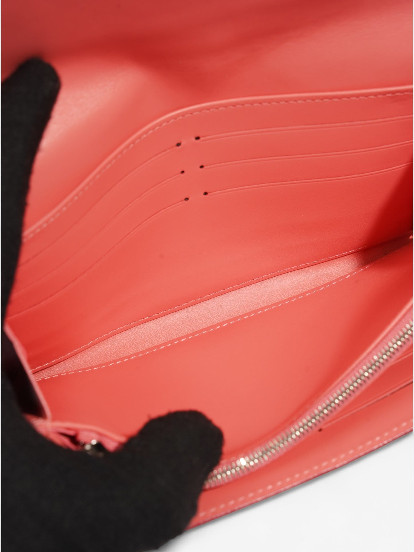 Louis Vuitton Sarah Wallet Pink / Red Patent Leather