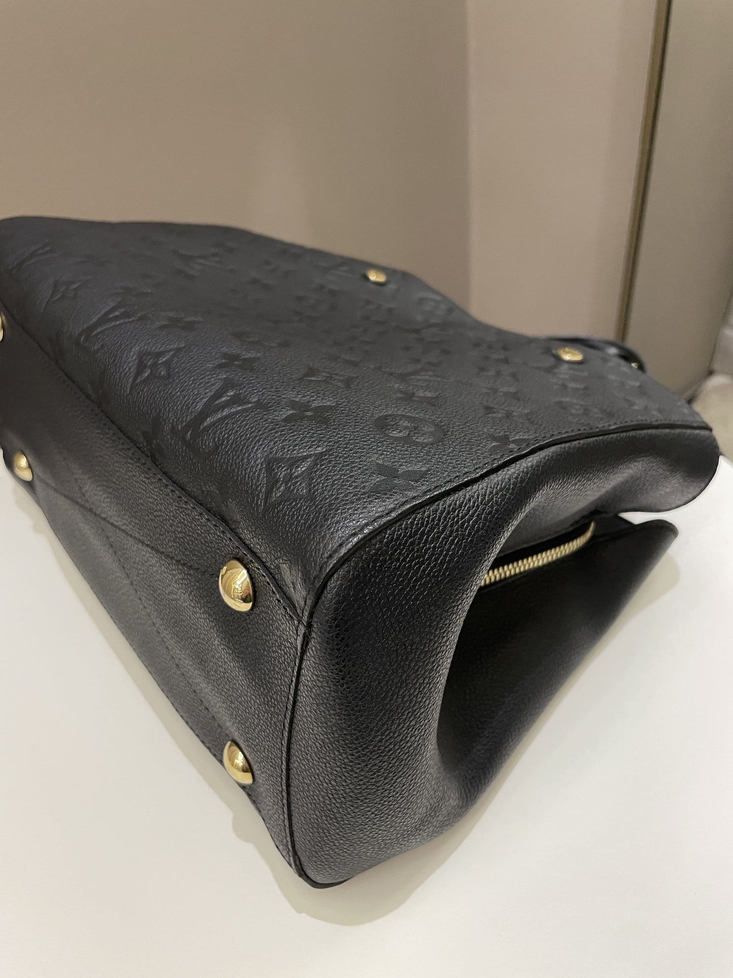 Louis Vuitton Montaigne MM Black Empreinte