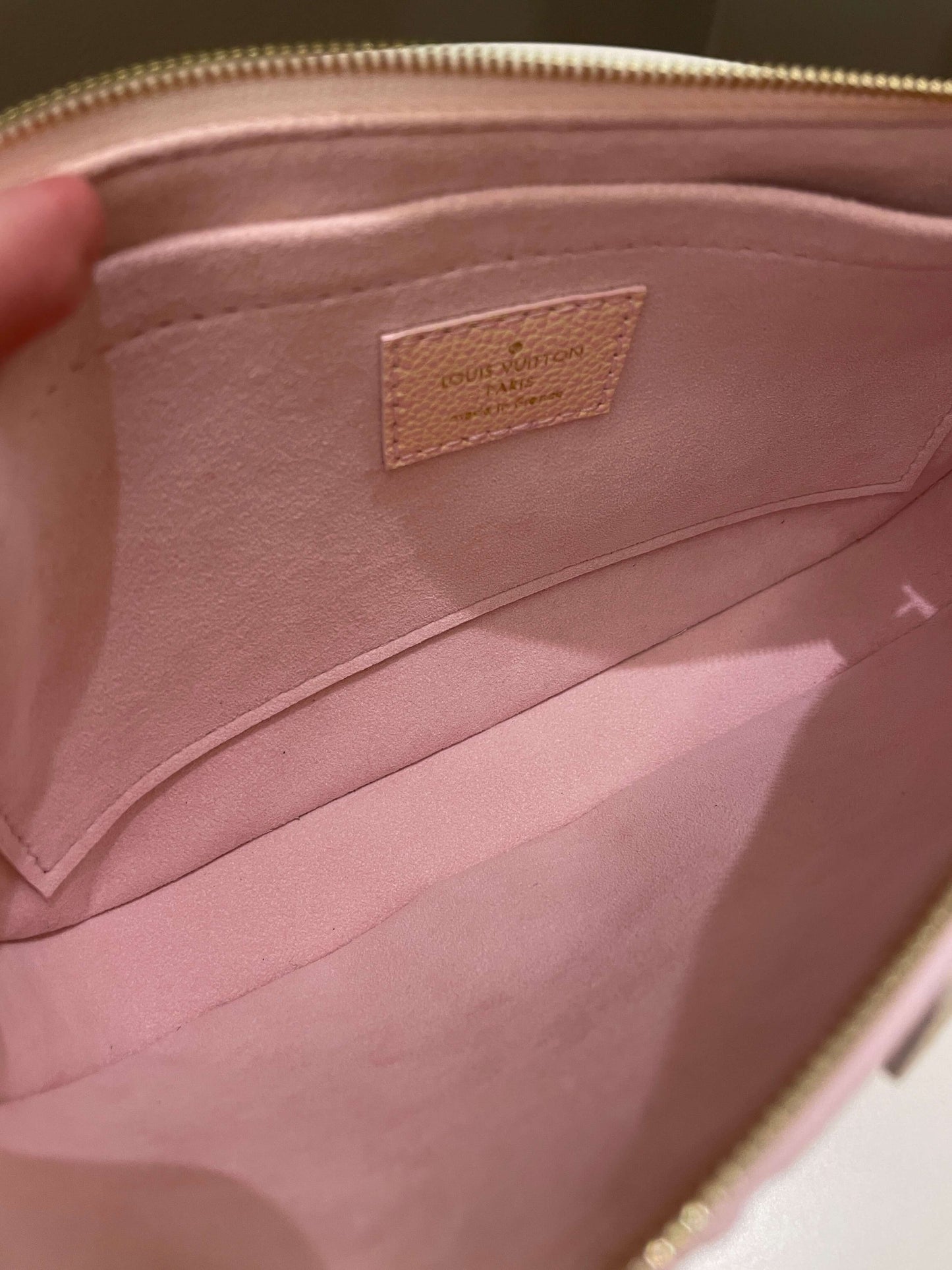 Louis Vuitton Multi Pochette Accesorries Stardust Pink