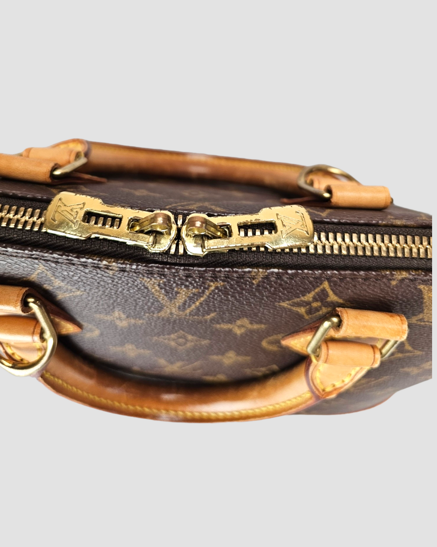 Louis Vuitton Alma PM