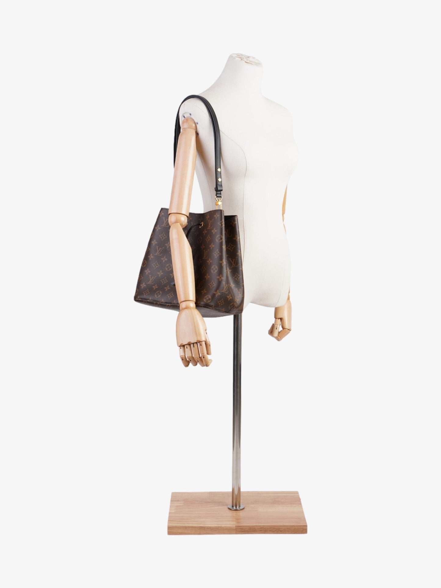 Louis Vuitton N茅oNo茅 Monogram Coated Canvas