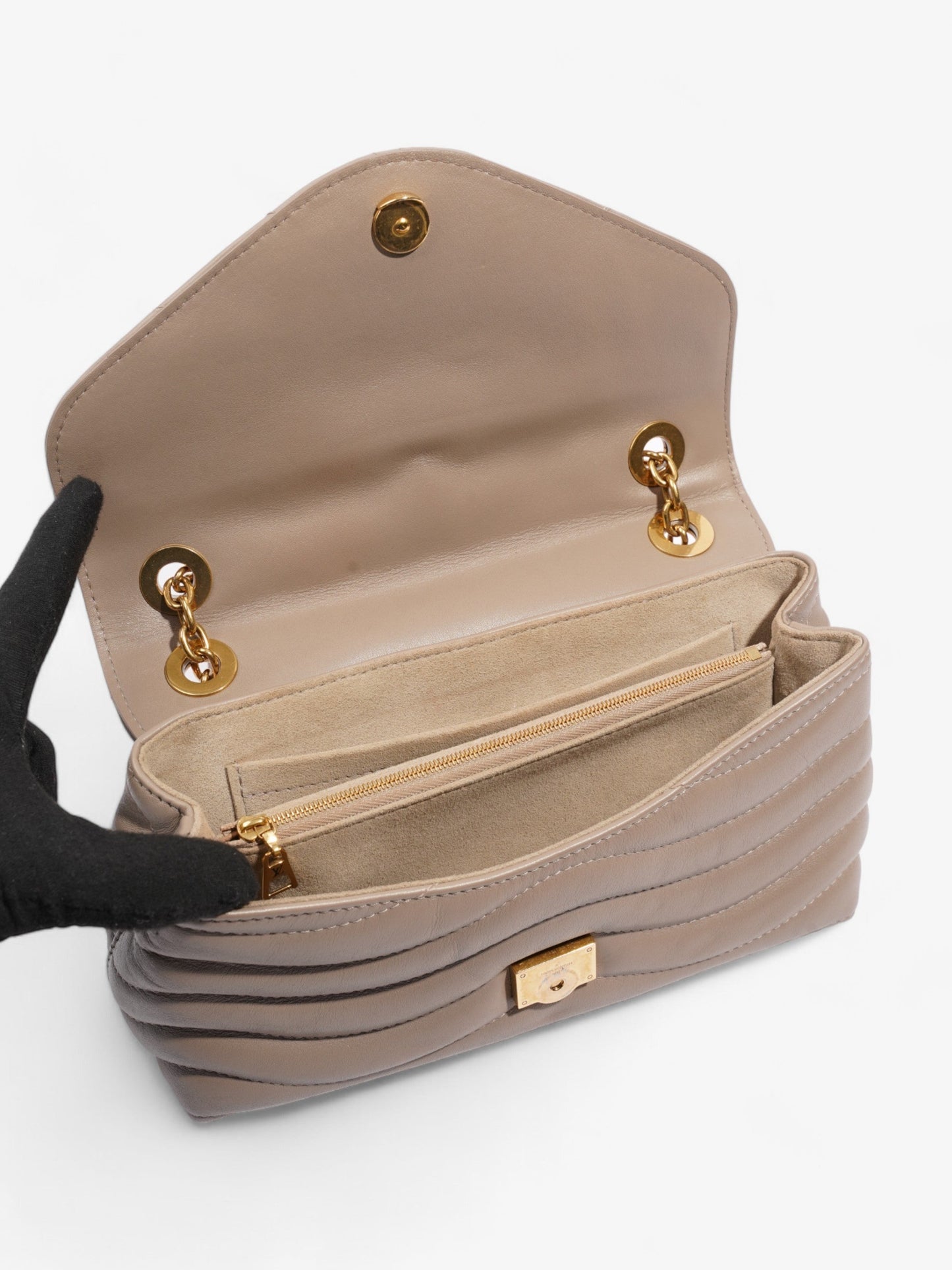 Louis Vuitton New Wave Chain Taupe Calfskin Leather MM