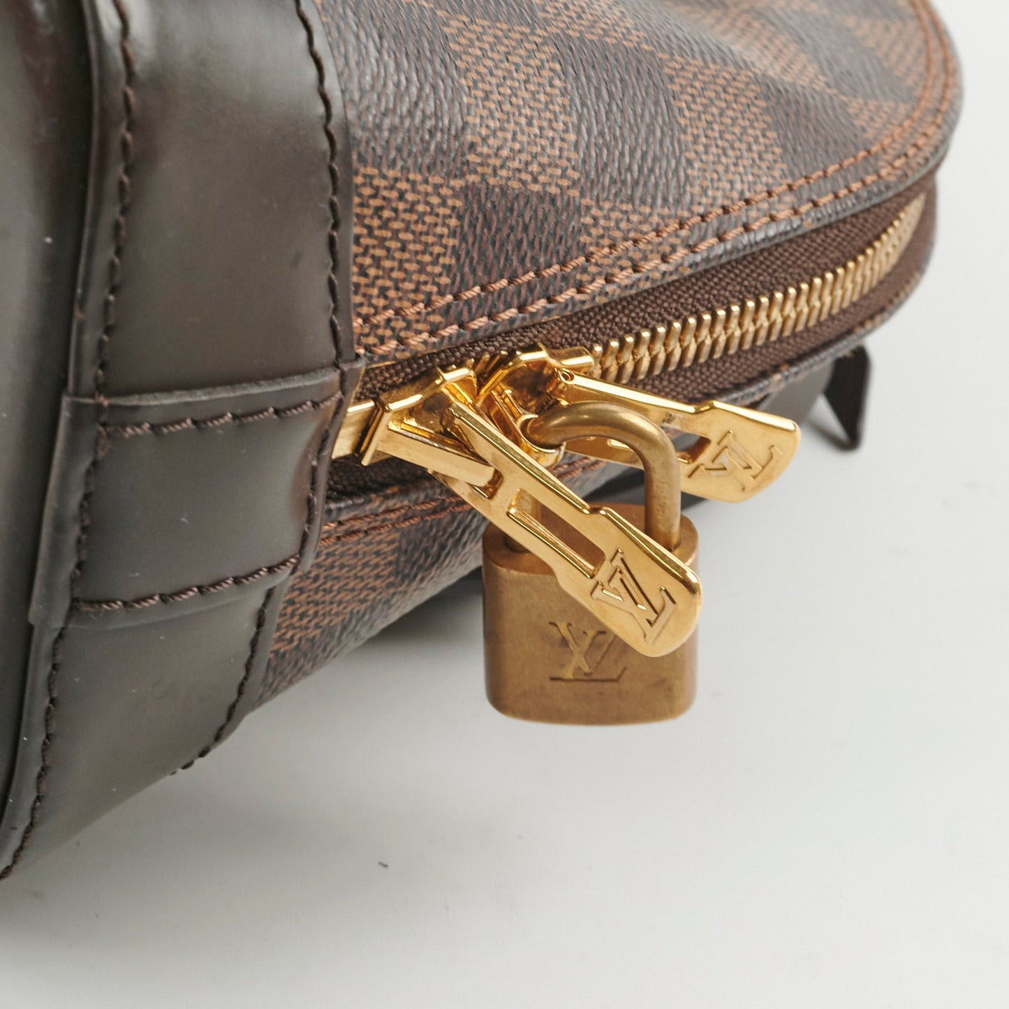 Louis Vuitton Alma BB Damier Ebene
