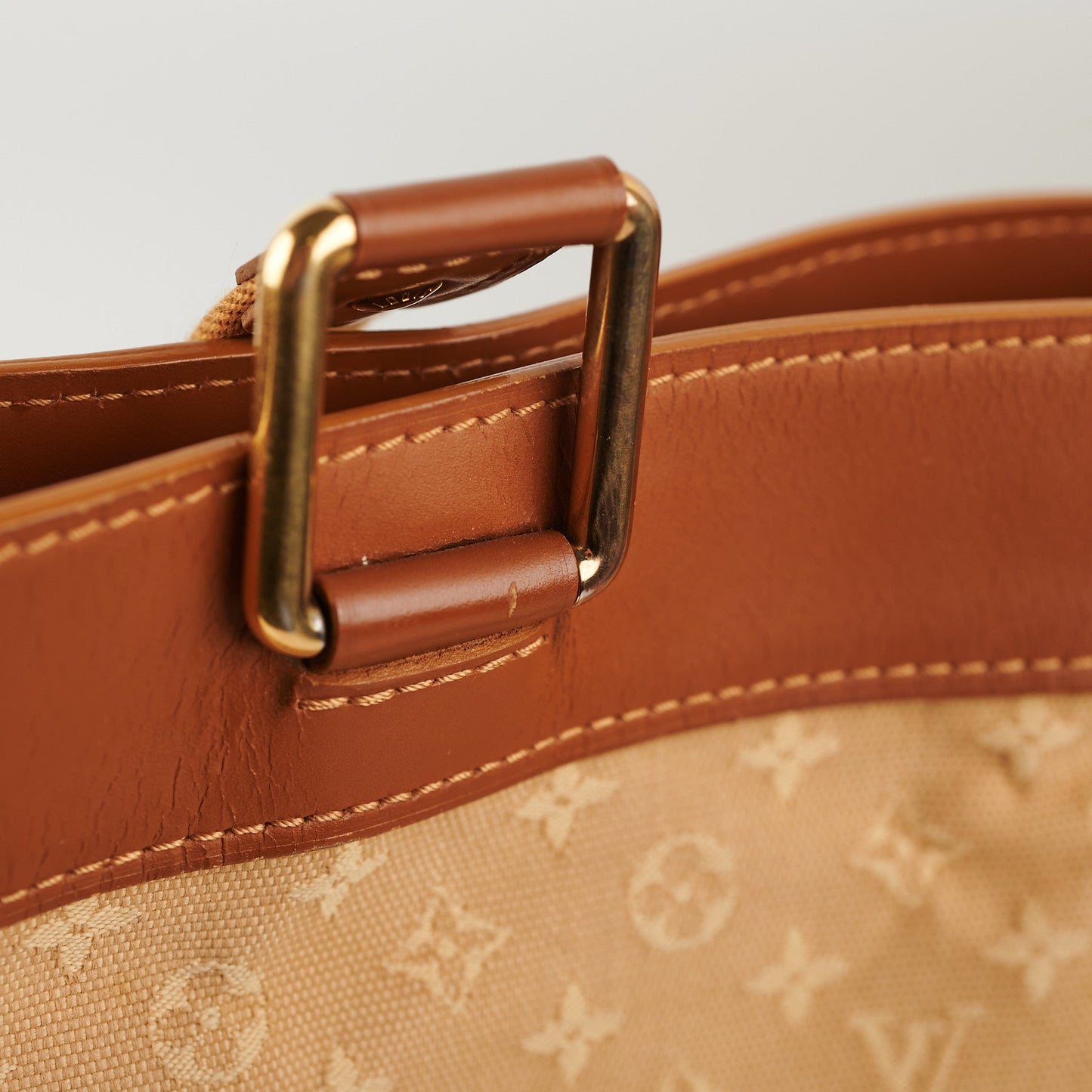 Louis Vuitton Mini Lin Lucille Beige