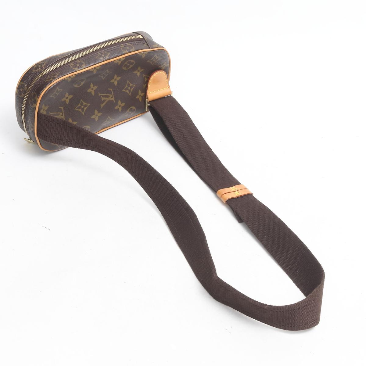 Louis Vuitto Pochette Gange Monogram Canvas Messenger Bag