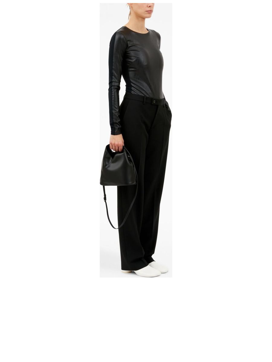 Signature Singlestitch Shoulder Bag