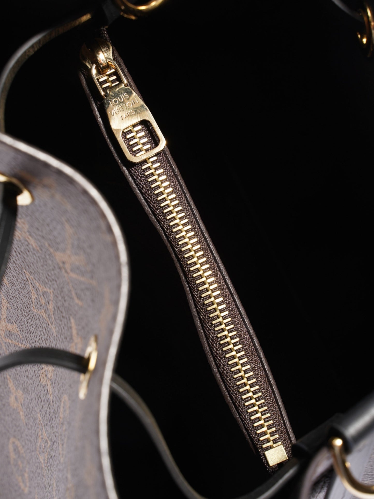 Louis Vuitton N茅oNo茅 Bucket Monogram Coated Canvas