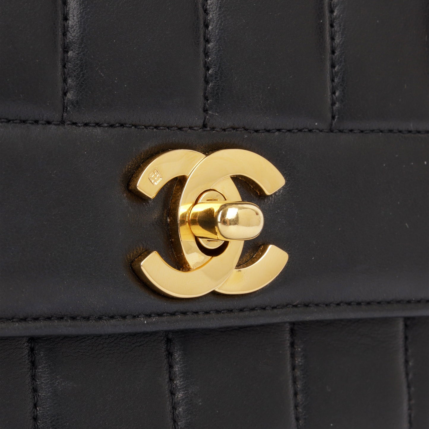 Chanel Vertical Flap Bag - Vintage