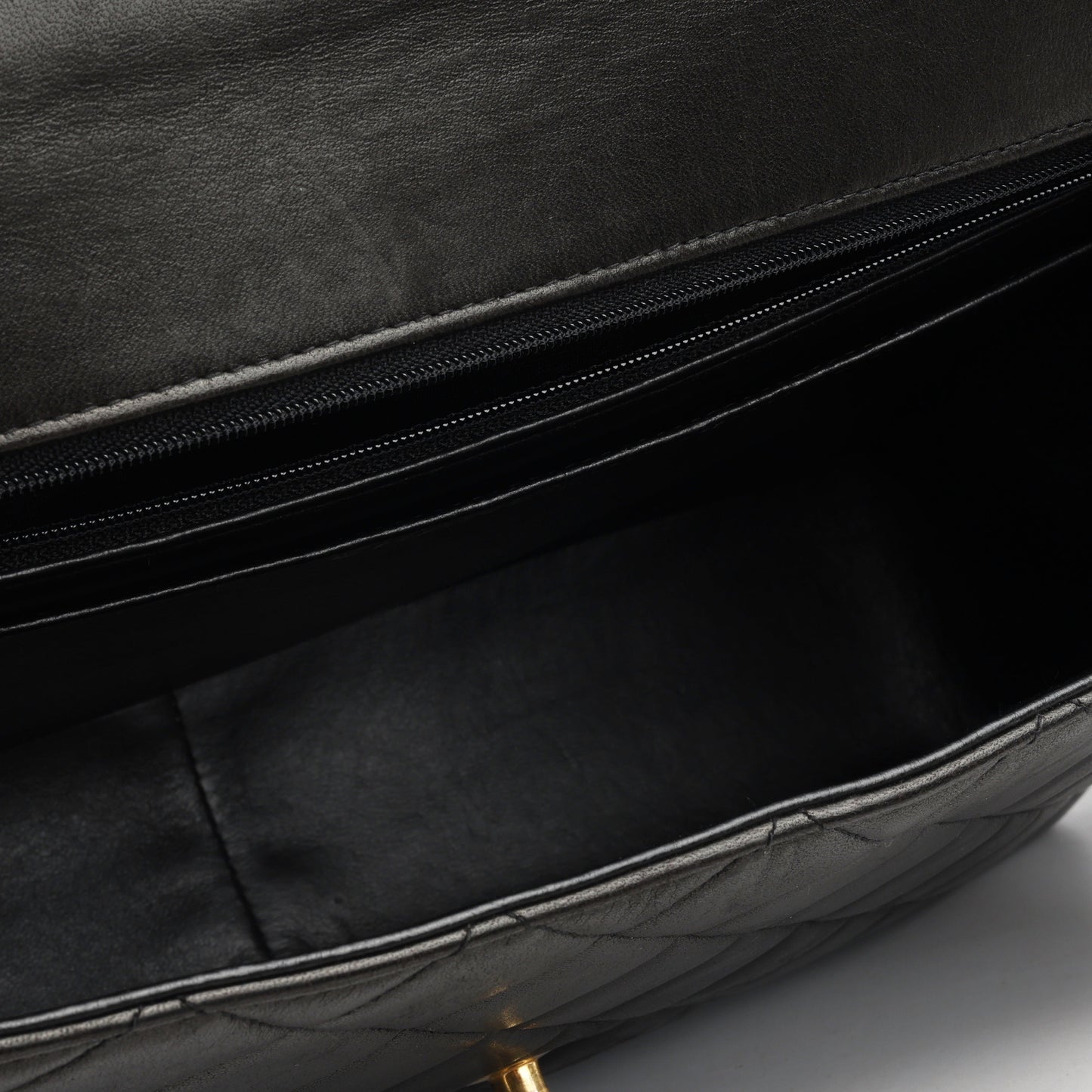 Chanel Vintage Classic Flap Bag - Jumbo