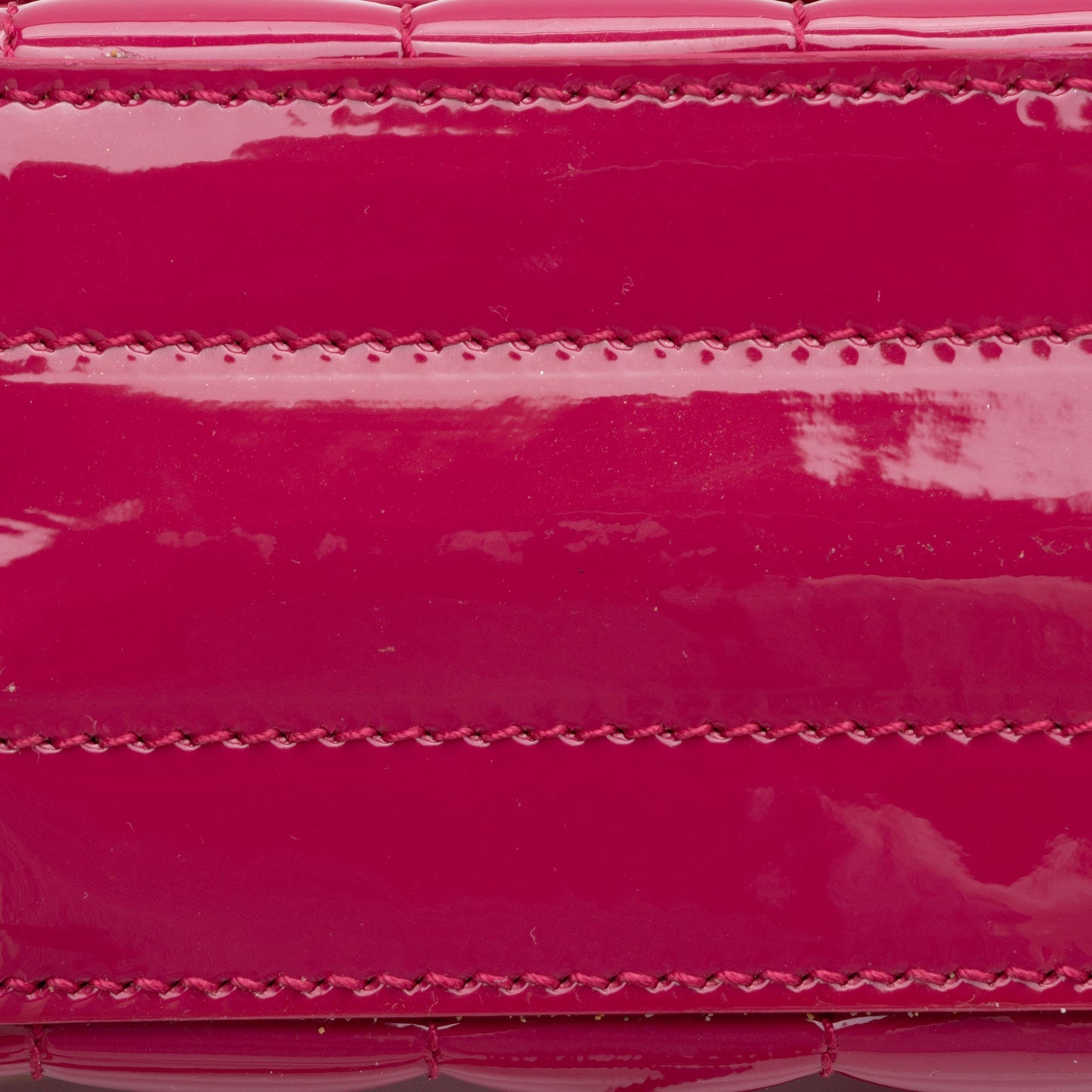 Saint Laurent Matelasse Patent Lambskin Monogram Vicky Camera Bag (SHF-OaujeC)