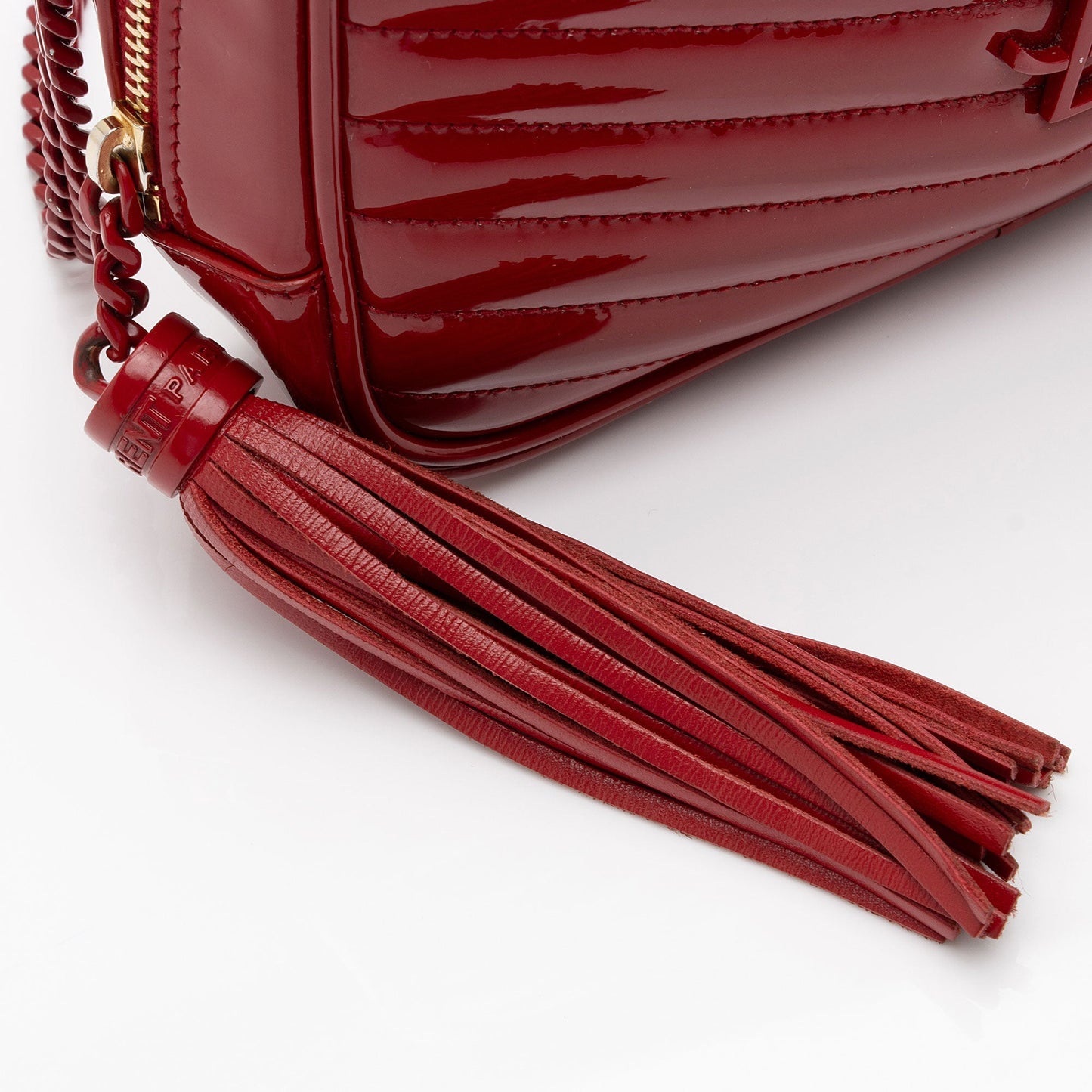 Saint Laurent Matelasse Patent Leather Monogram Lou Mini Camera Bag (SHF-Z68kf0)