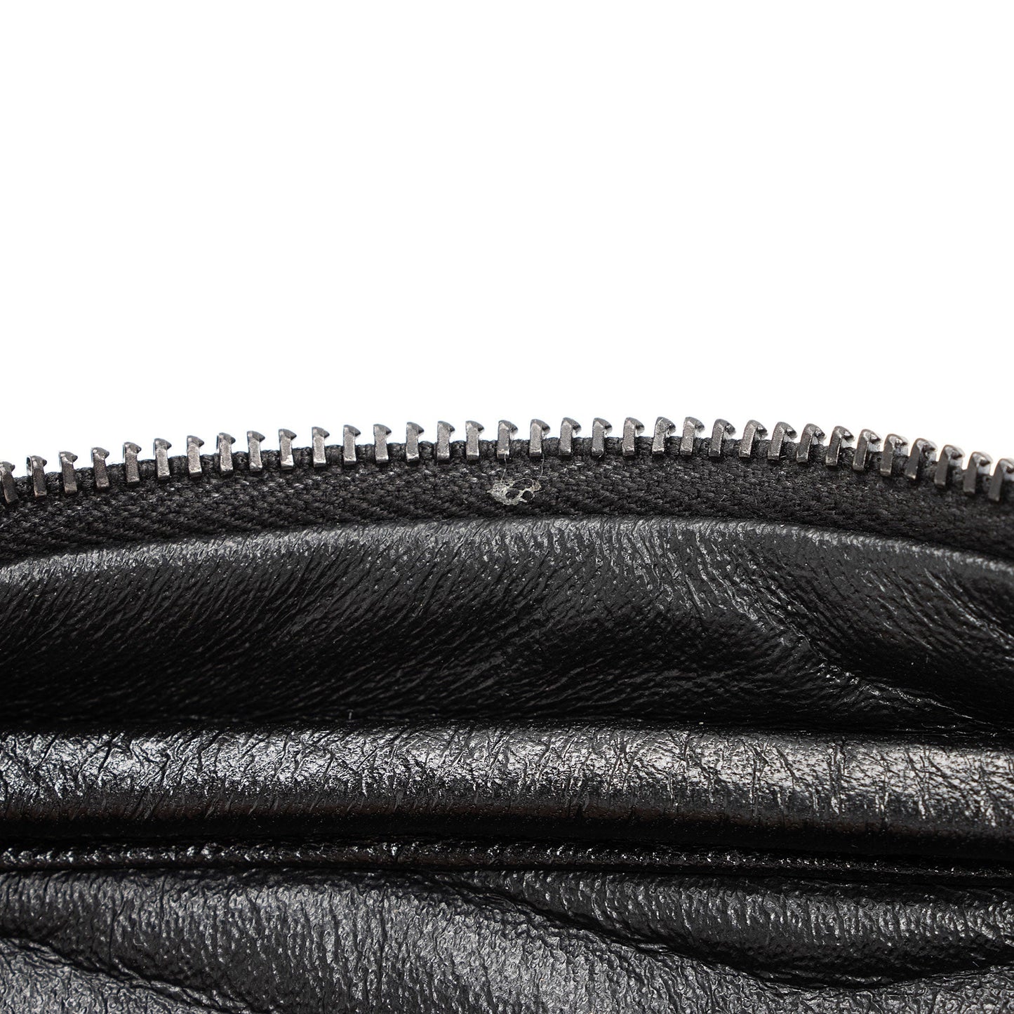 Saint Laurent Matelasse Patent Leather Monogram Lou Mini Camera Bag (SHF-xwMZnb)