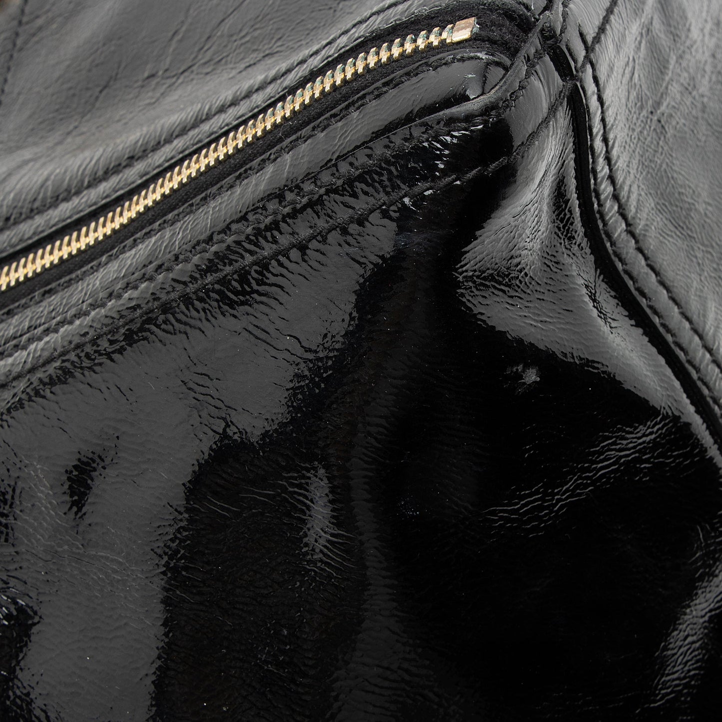 Saint Laurent Patent Leather Downtown Large Tote (SHF-23143)