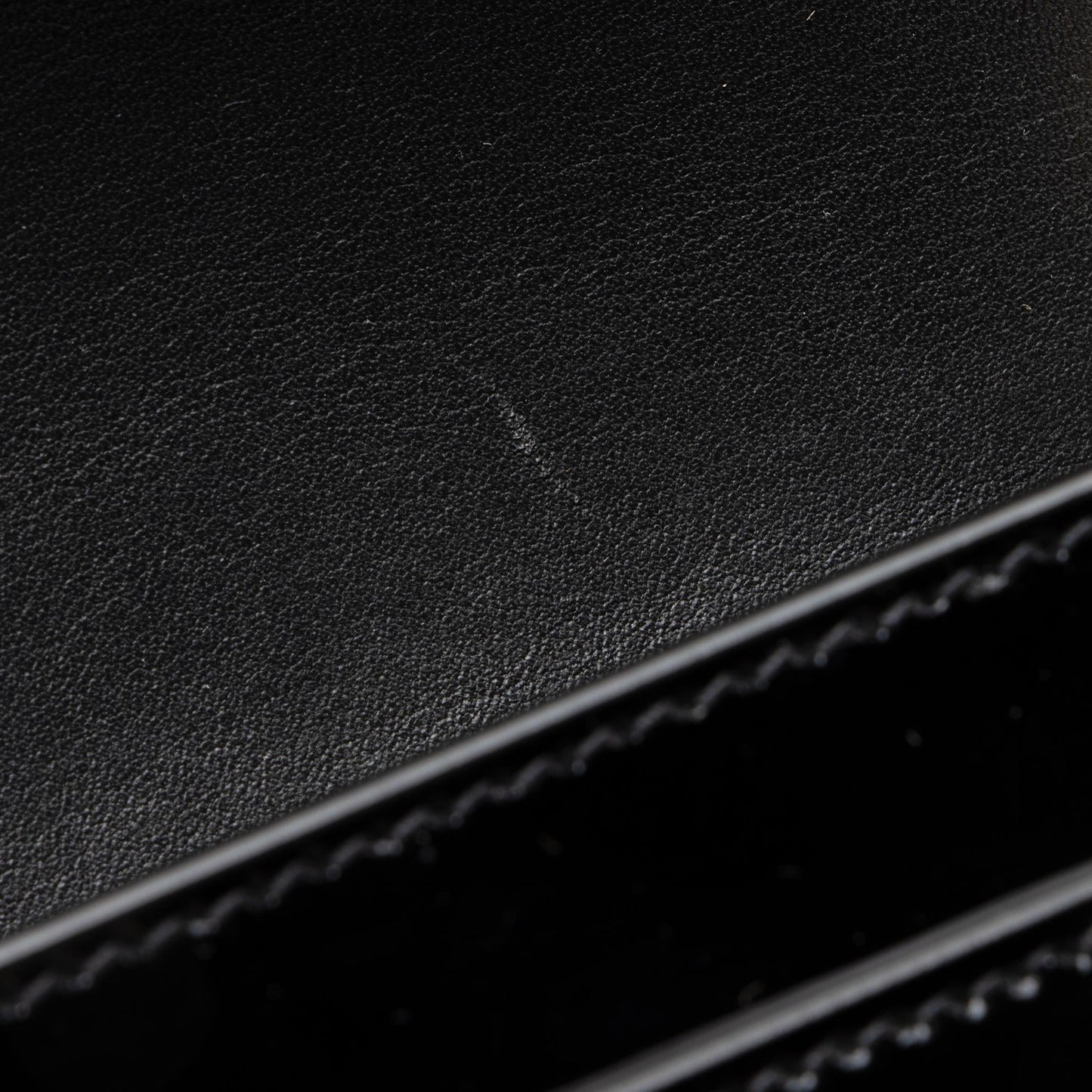 Saint Laurent Patent Leather Monogram Cassandra Medium Chain Bag (SHF-23411)