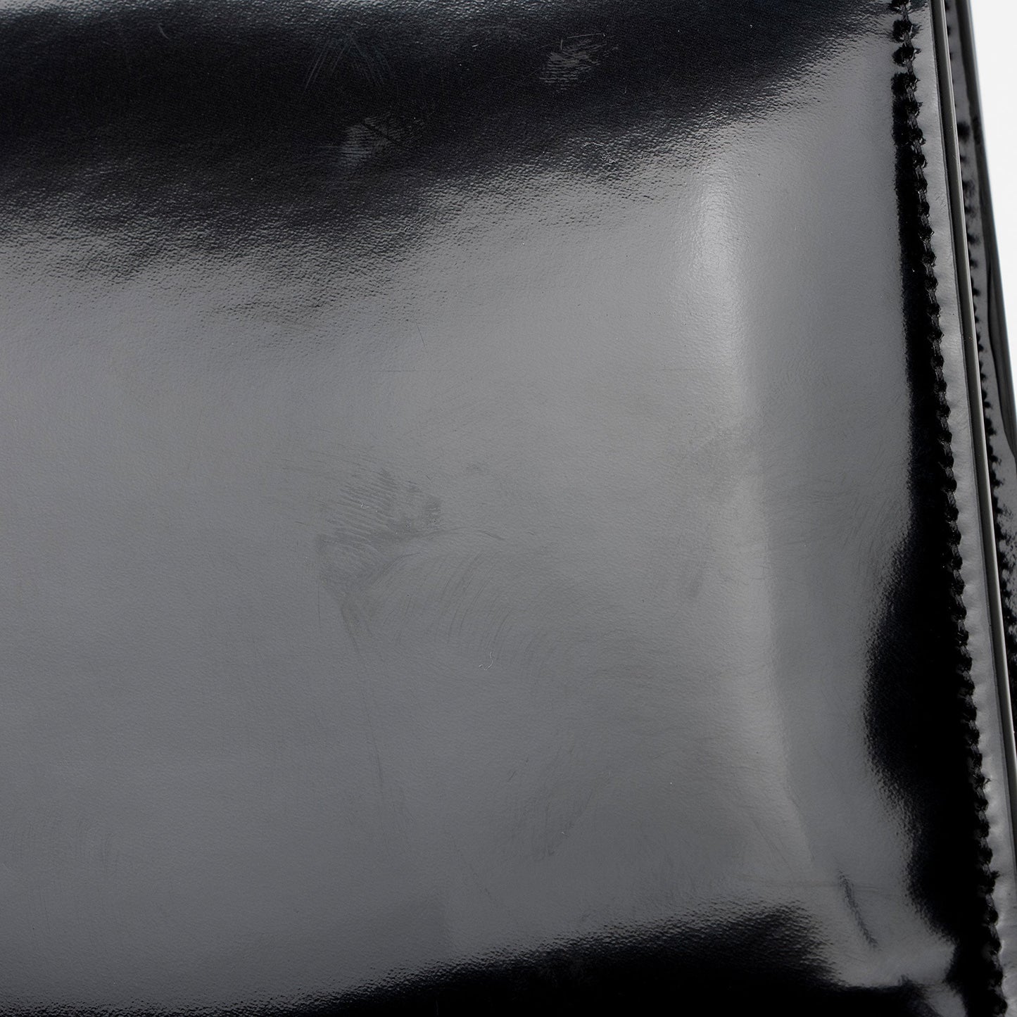 Saint Laurent Patent Leather Monogram Kate Wallet on Chain (SHF-T42QXZ)