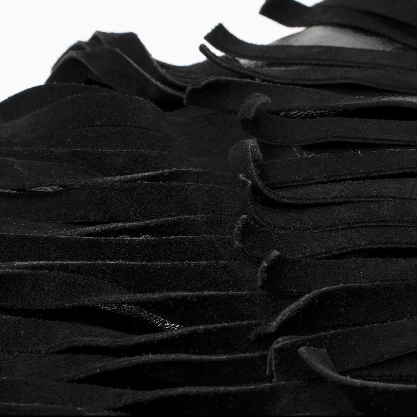 Saint Laurent Patent Leather Suede Fringe Tote (SHF-22368)