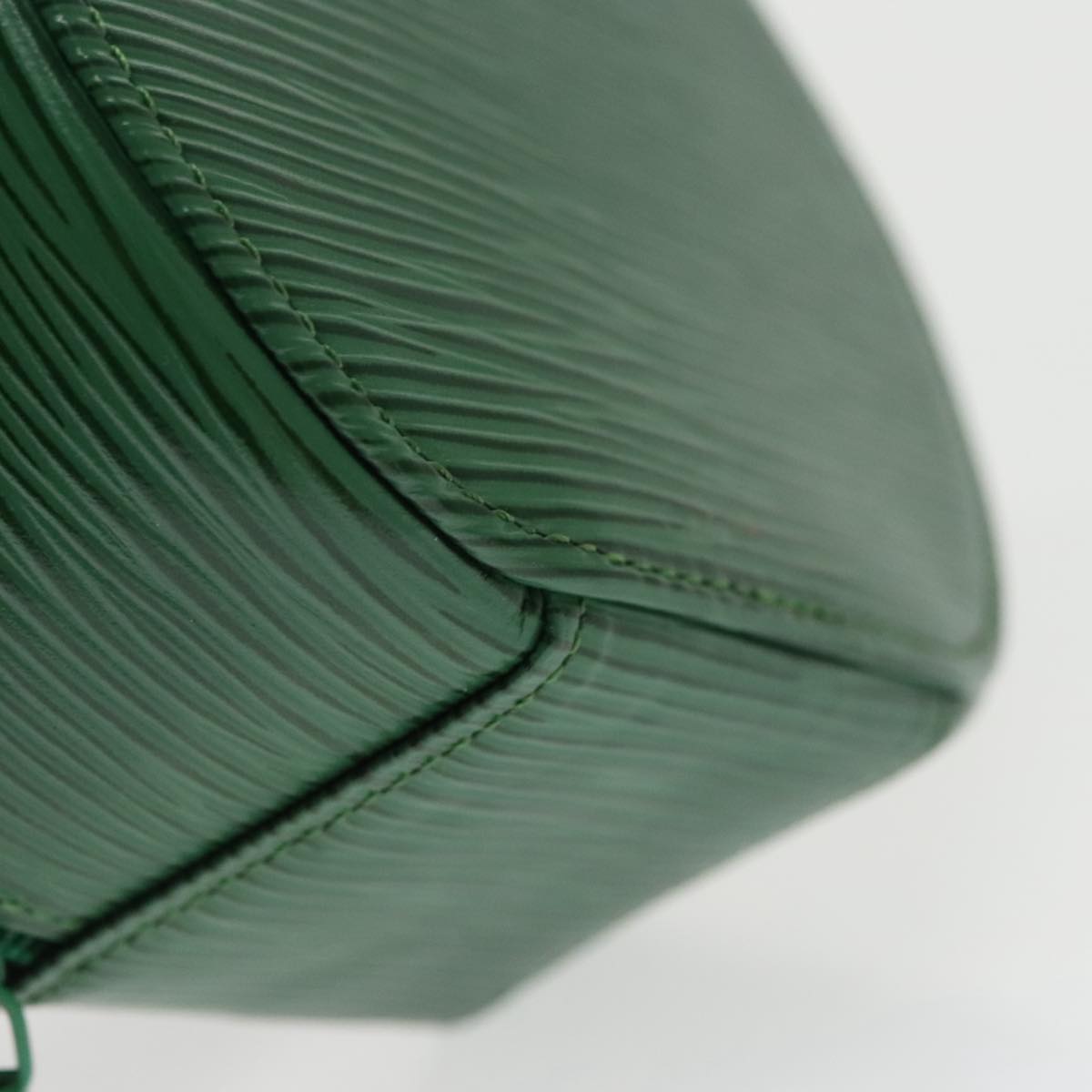Round Jewelry Case Zip Closure