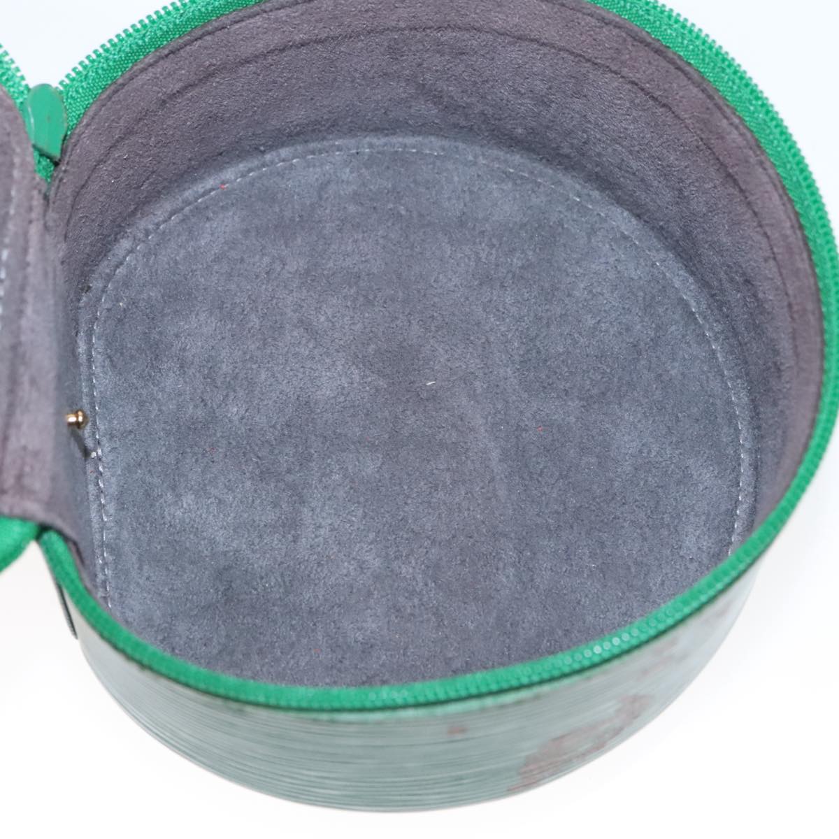 Round Jewelry Case Zip Closure