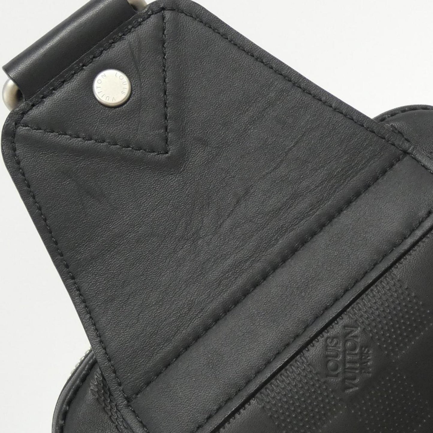 Leather Avenue Sling Bag