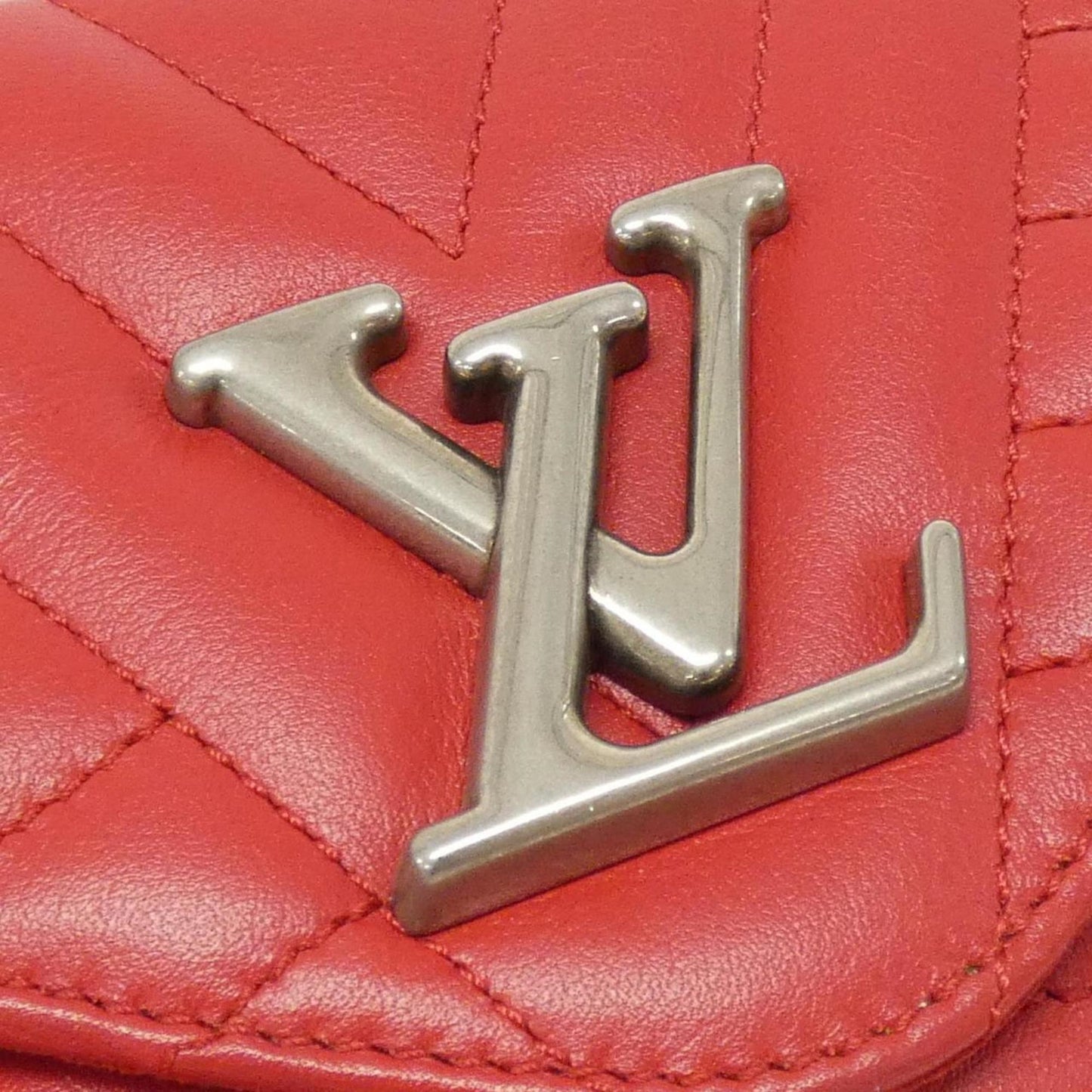 LV Pont 9 Shoulder Bag Quilted