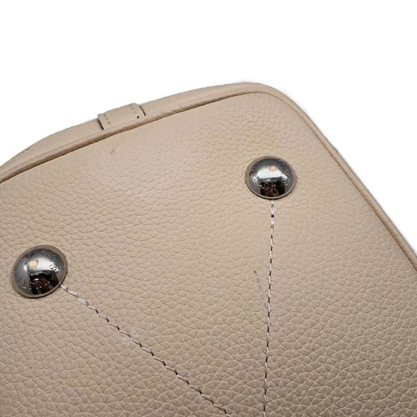 Mahina Leather Handbag with Charm and Shoulder Strap