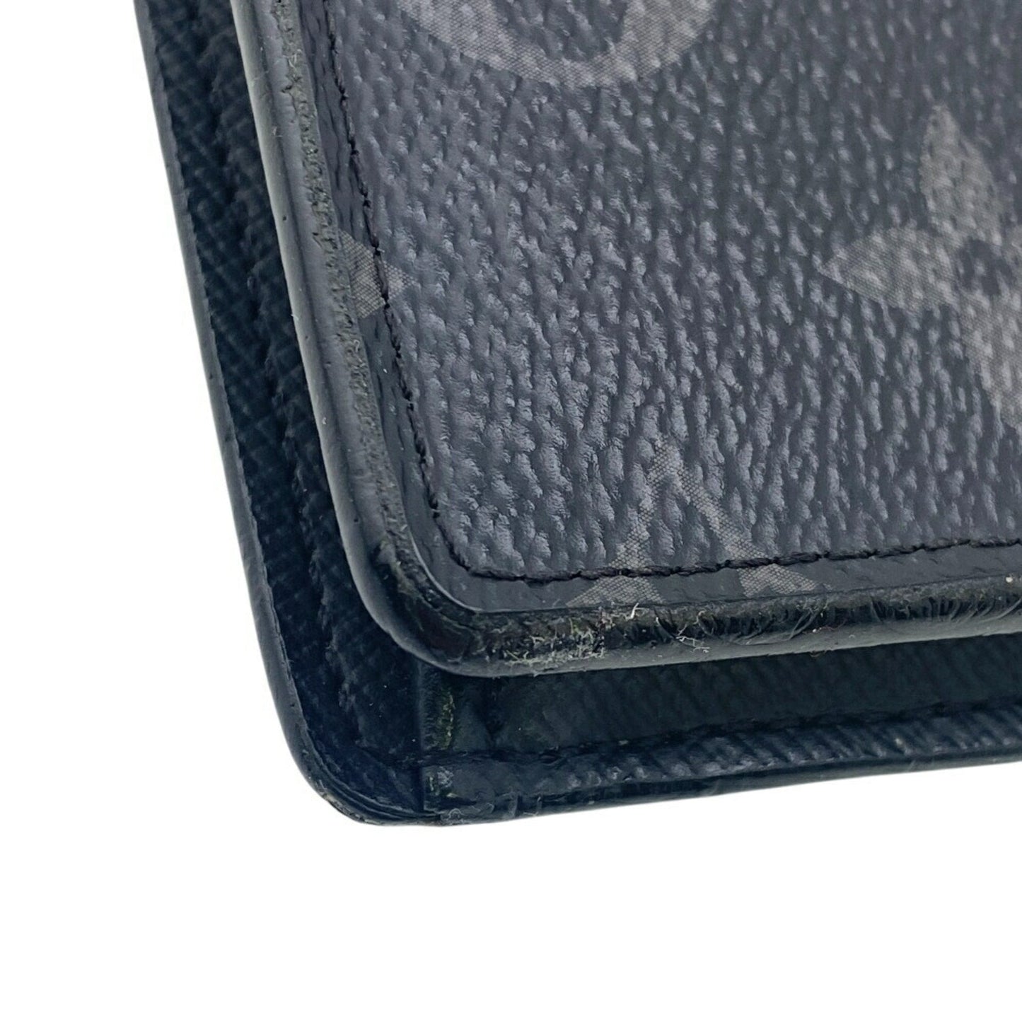 Canvas Wallet with Multiple Compartments and Sleek Design