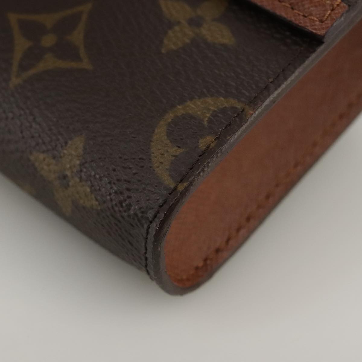 Canvas Shoulder Bag with Storage Smell and Scratches