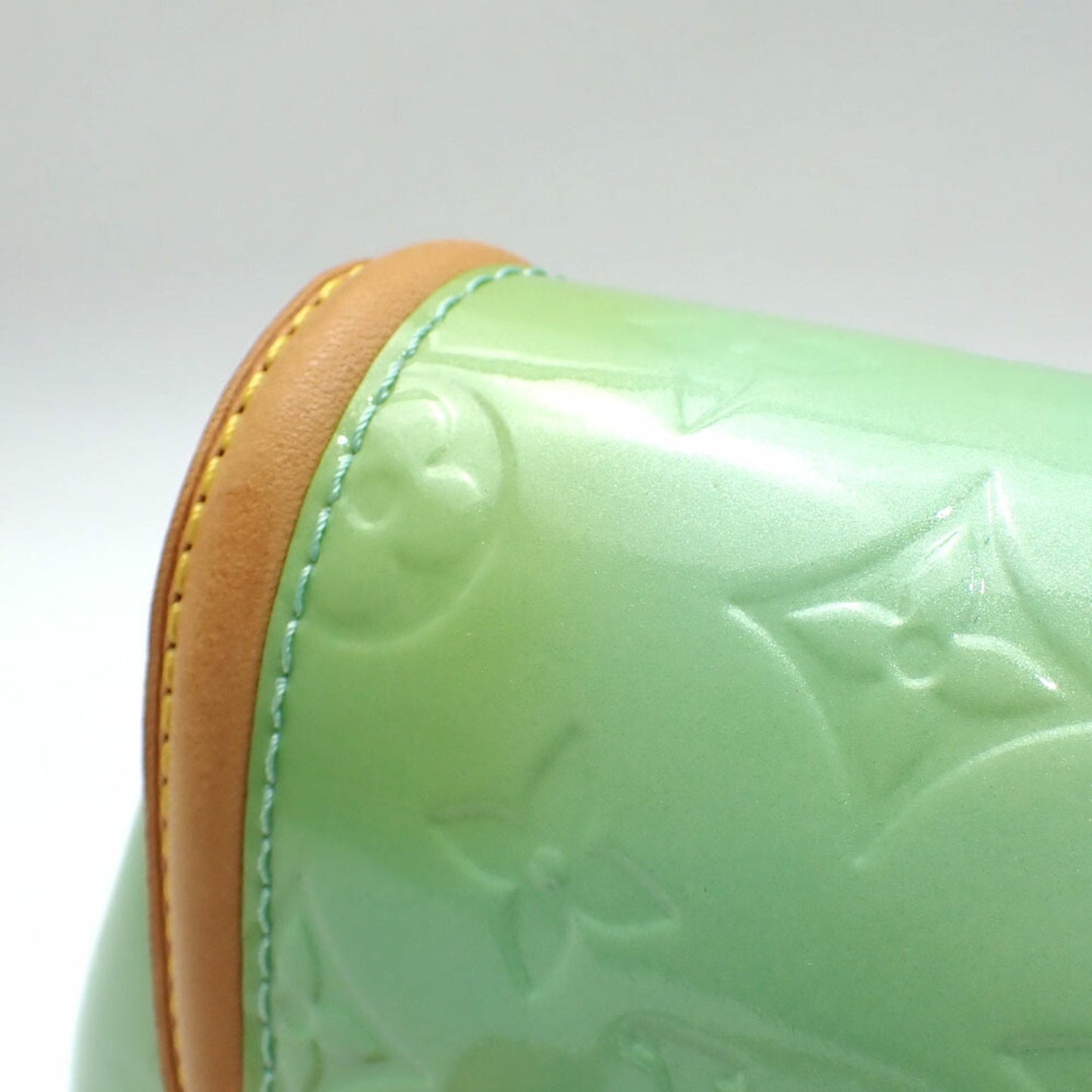 Willow PM Handbag Monogram Vernis
