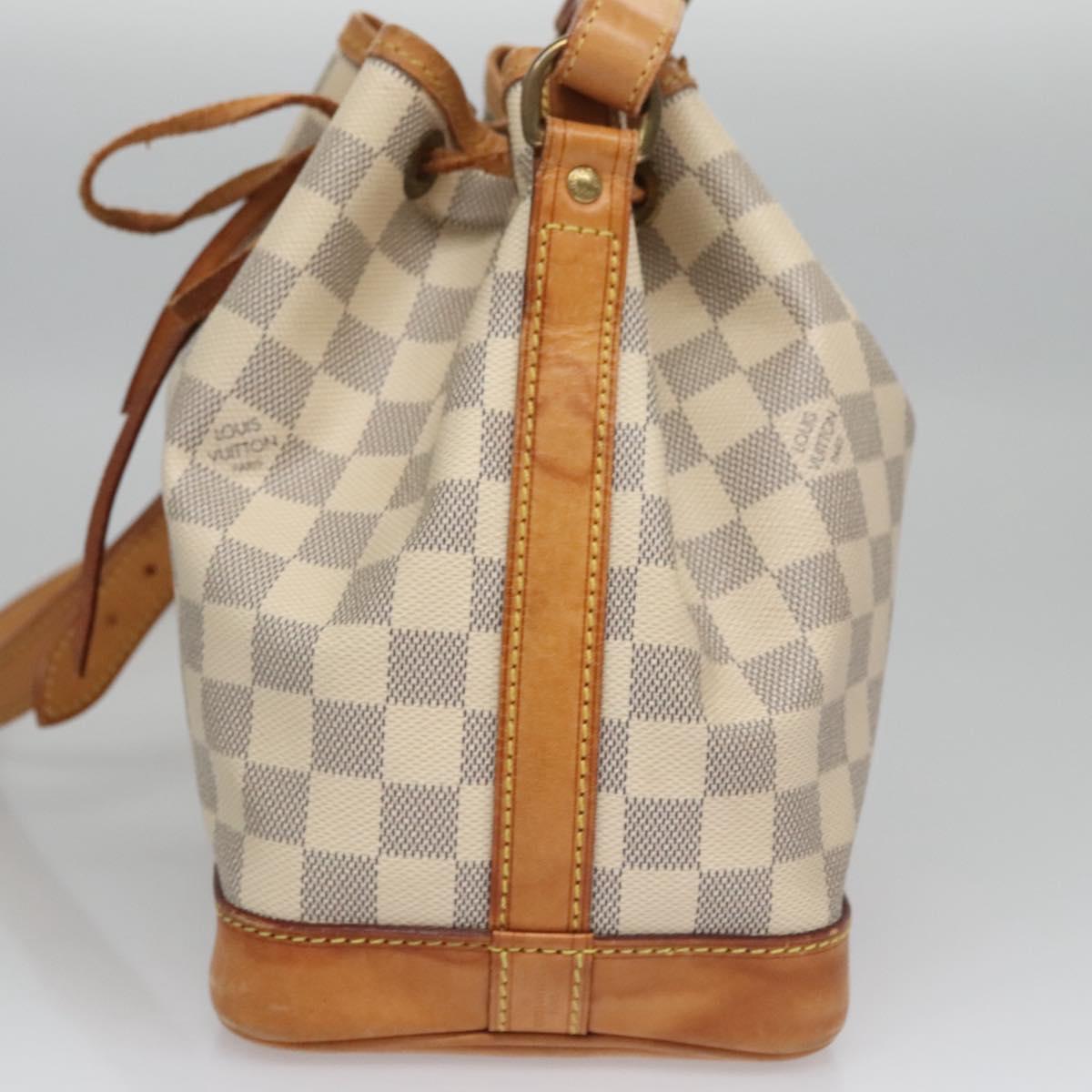 Noe Bucket Bag Drawstring Closure