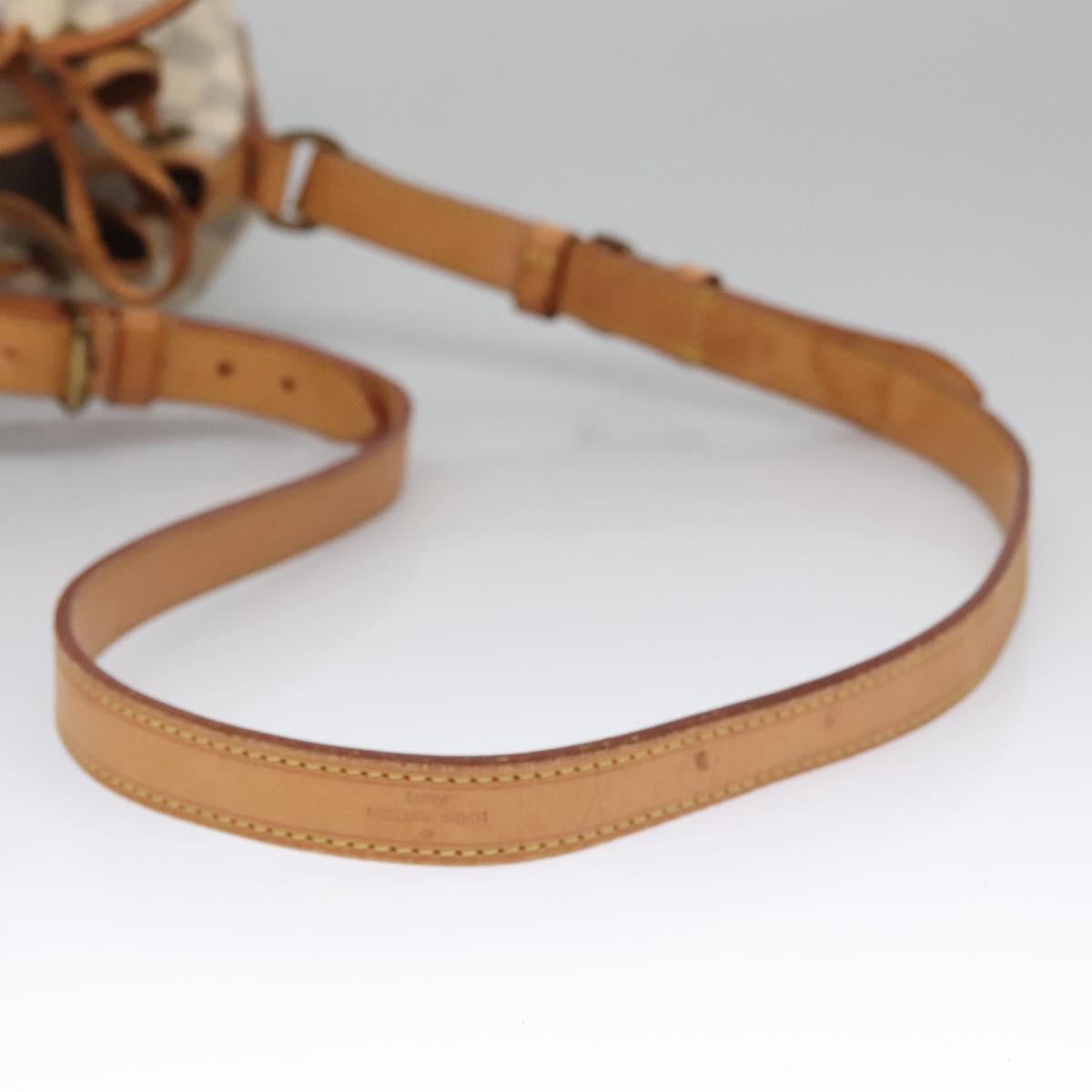 Noe Bucket Bag Drawstring Closure