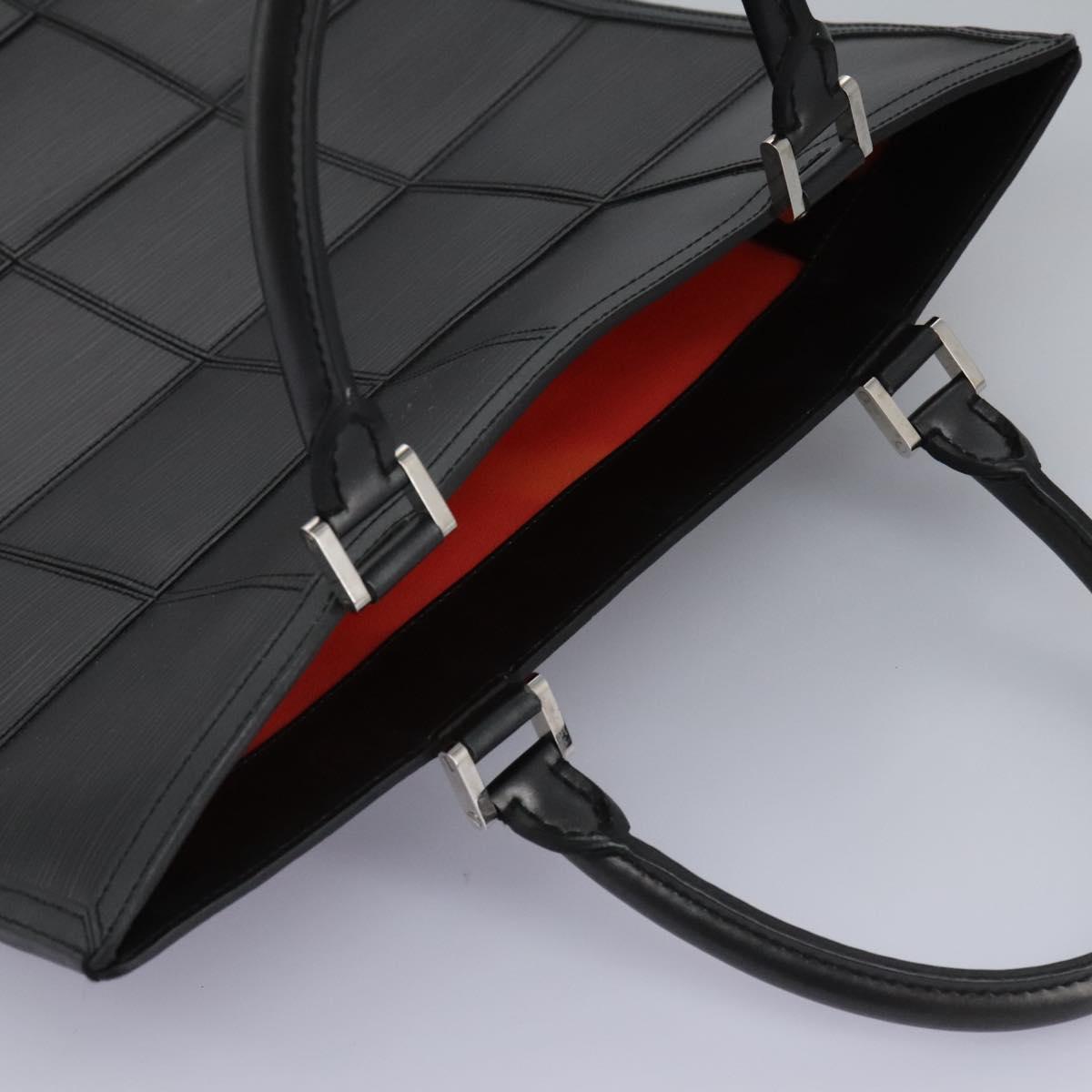 Luxury Leather Tote Bag with Subtle Scratches and Creases