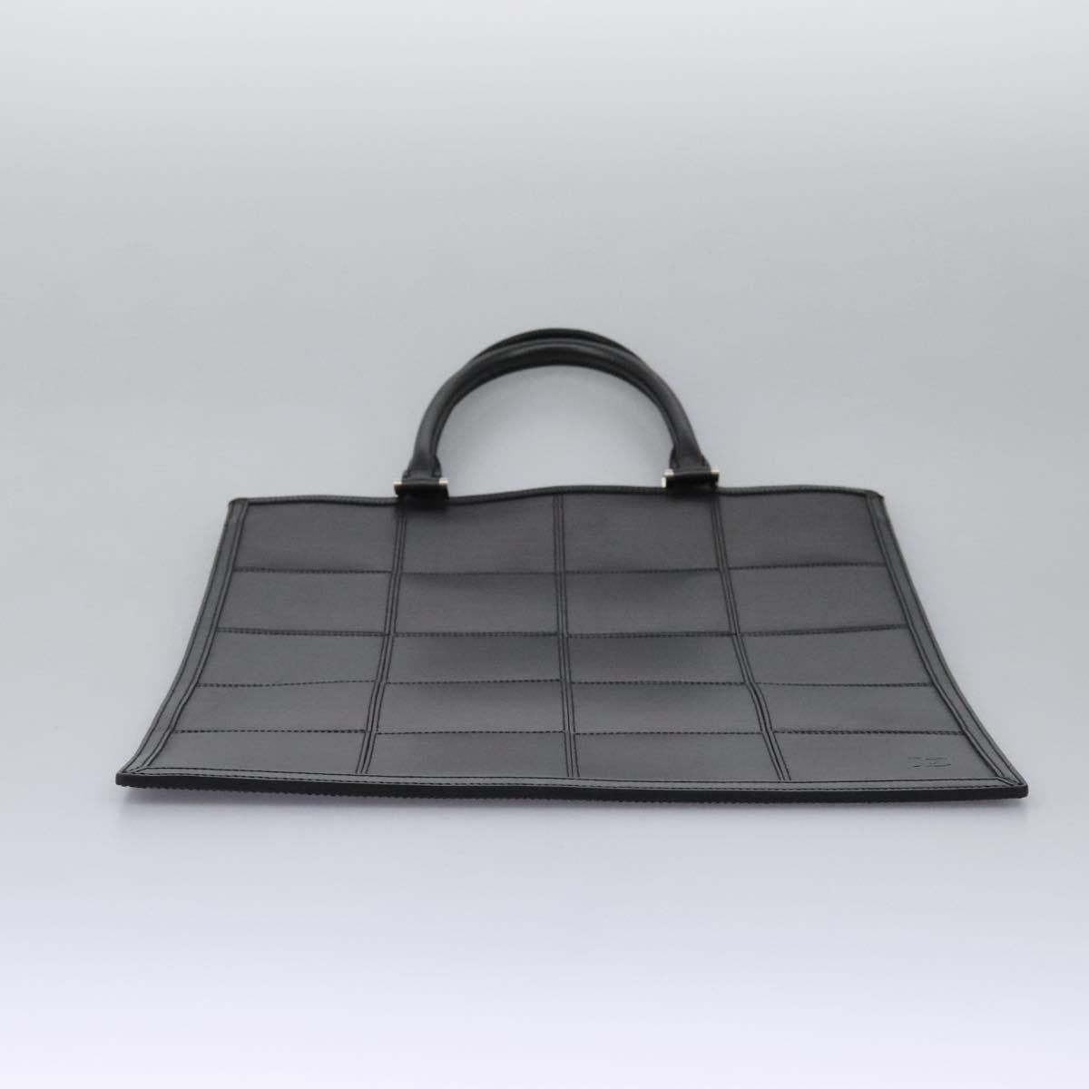 Luxury Leather Tote Bag with Subtle Scratches and Creases