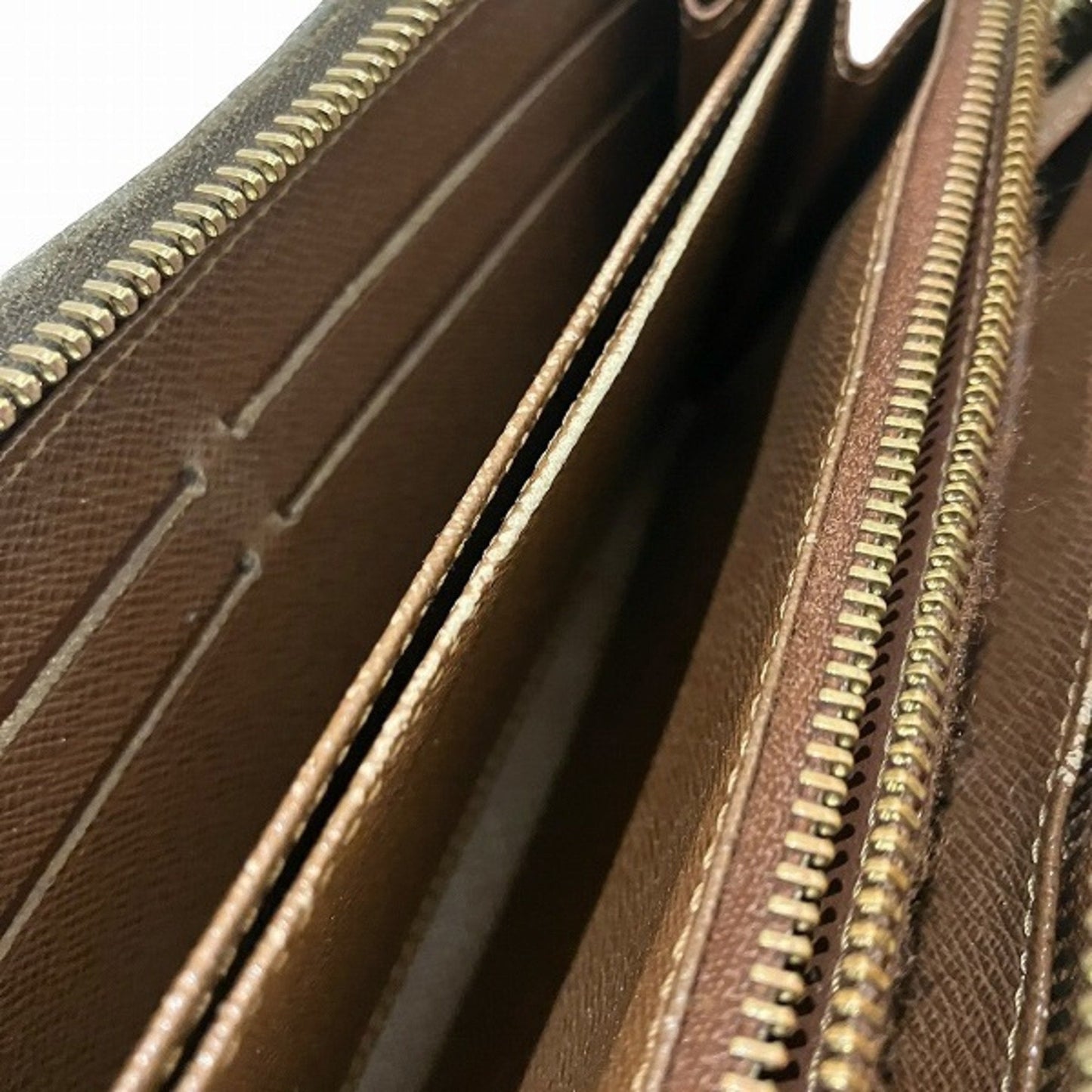 Canvas Zippy Wallet with Multiple Compartments
