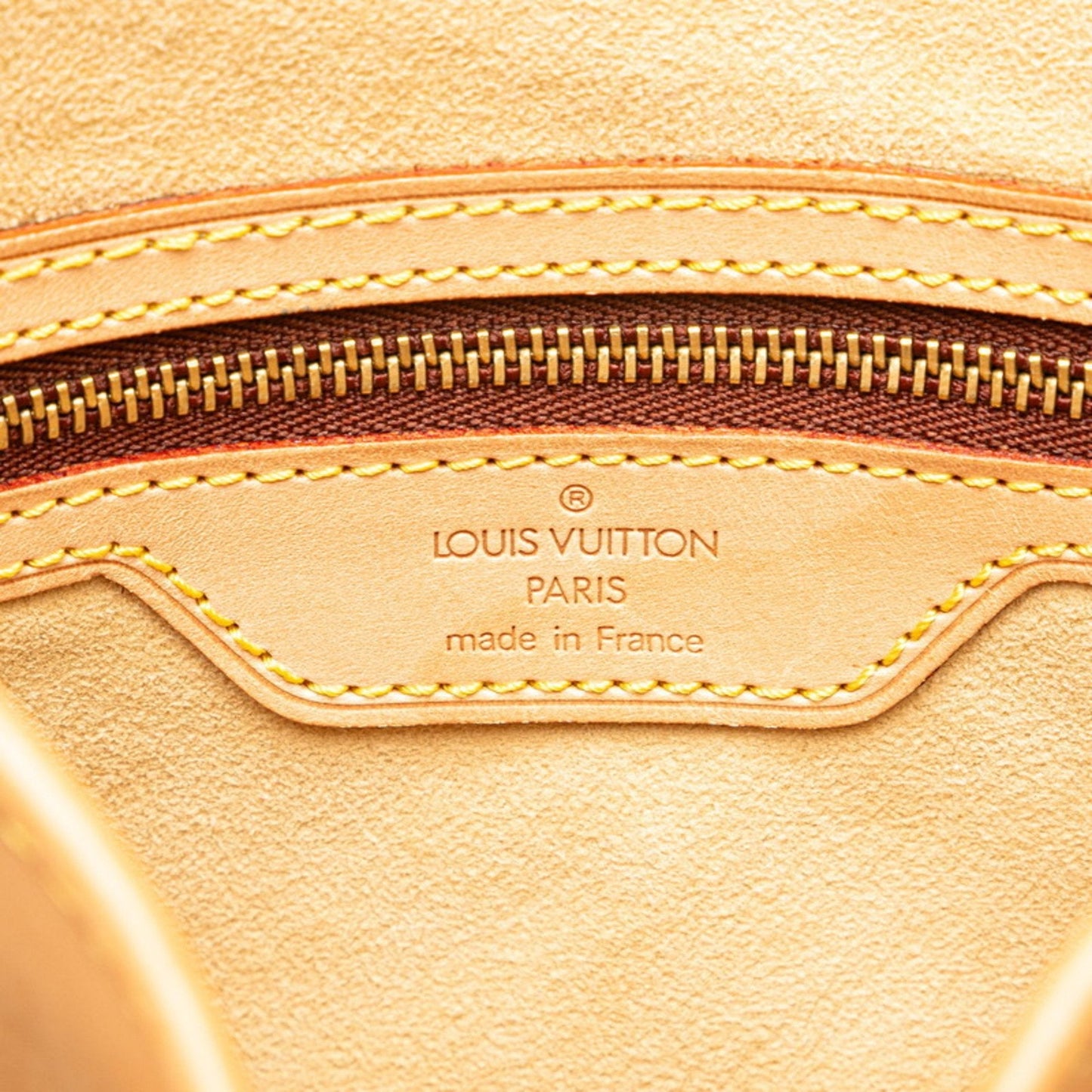 Elegant Marais Leather Tote with Pouch