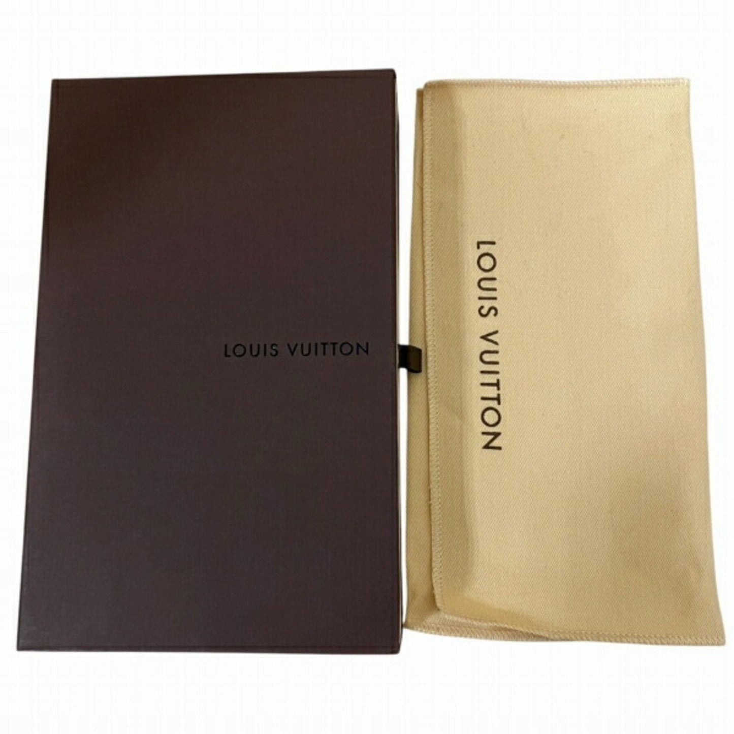 Luxurious Canvas Zippy Wallet with Box and Dust Bag
