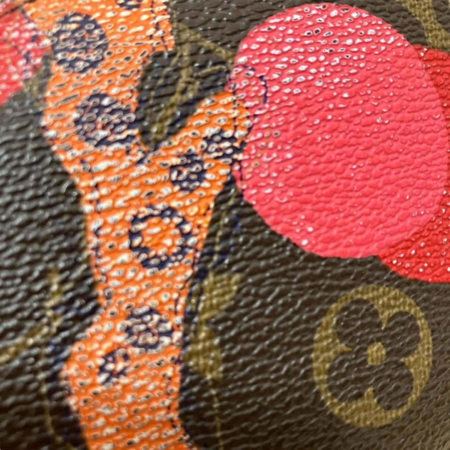Luxurious Canvas Zippy Wallet with Box and Dust Bag