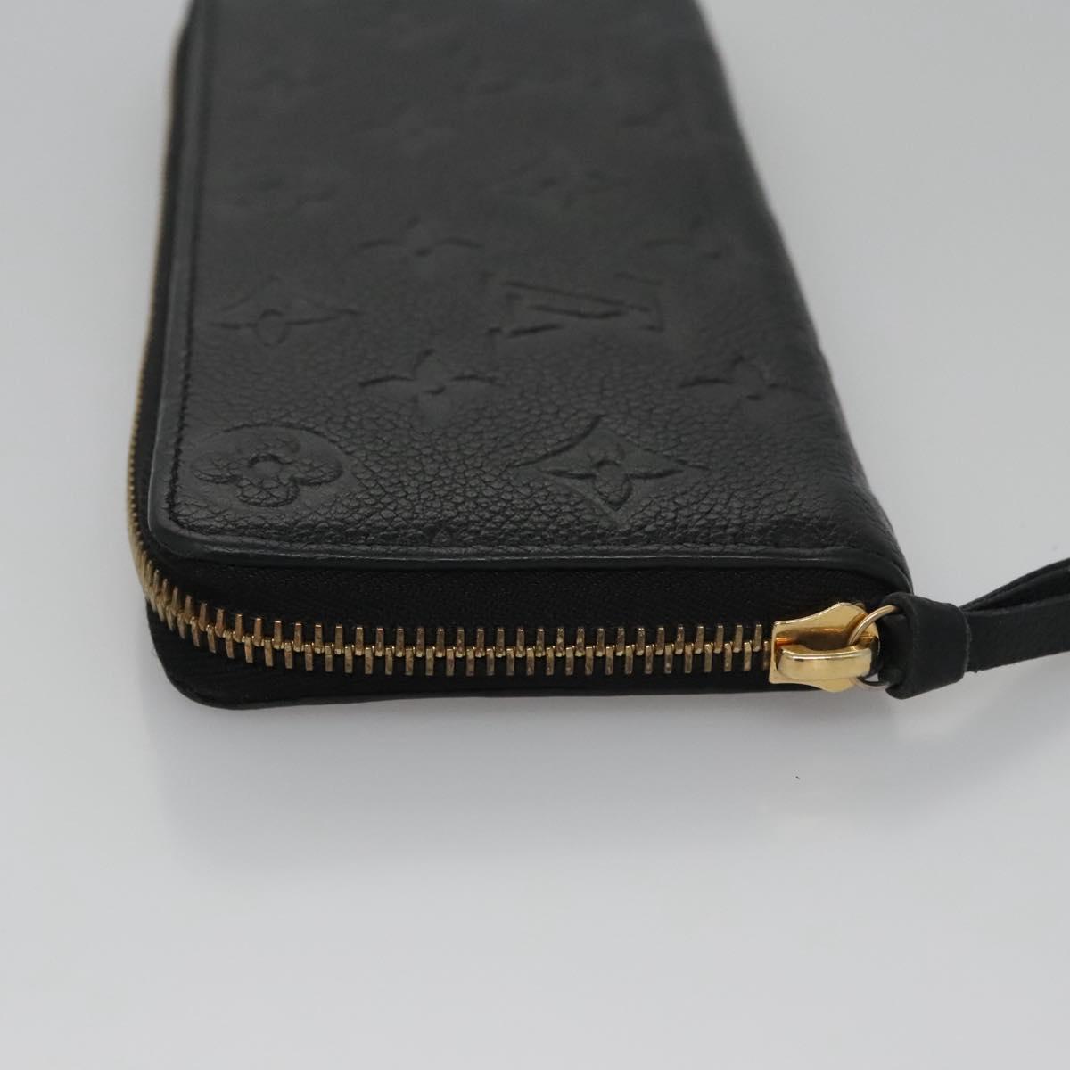 Leather Portefeuille Clemence with Slightly Rubbed Corners and Storage Smell