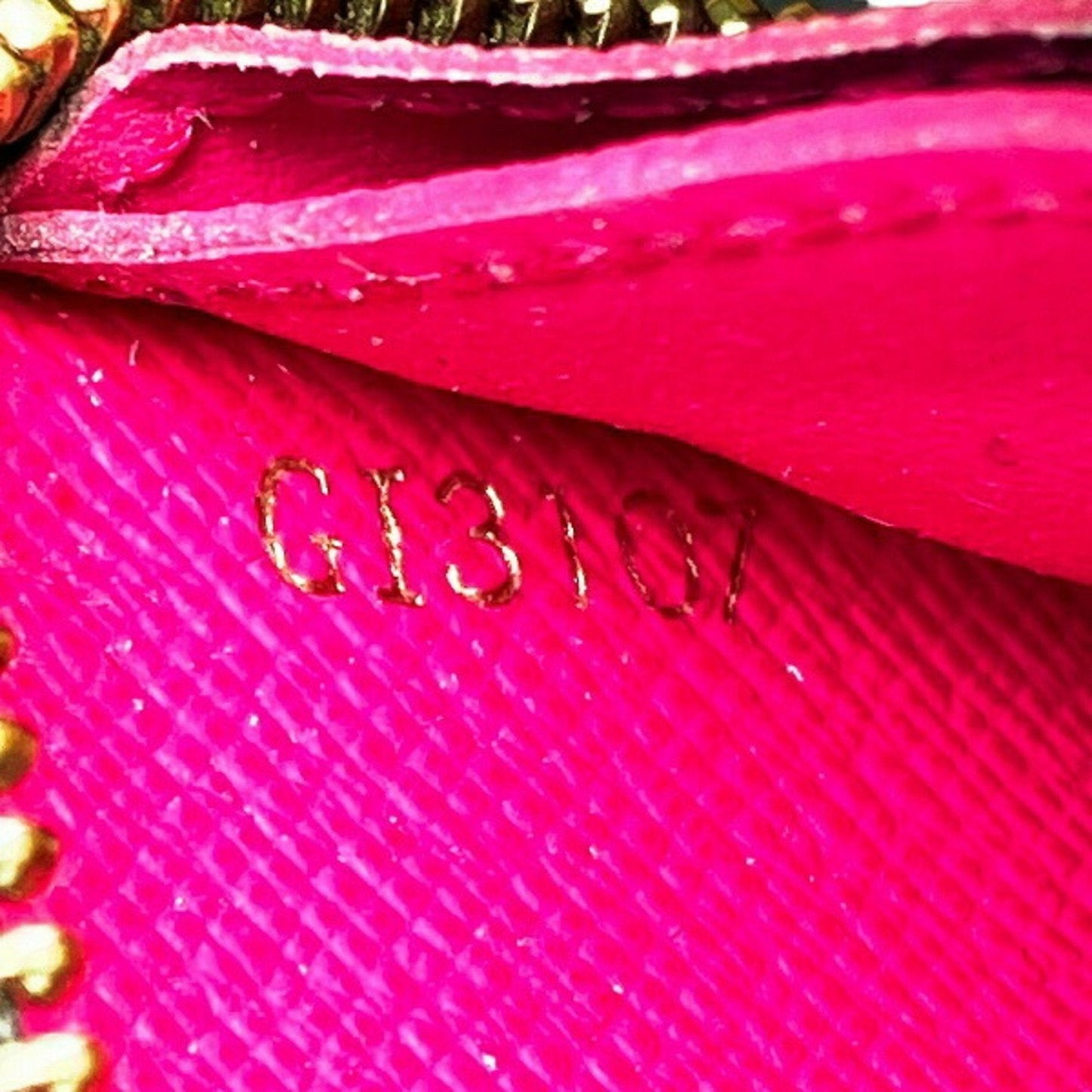 Portefeuille Clemence Canvas Wallet with Charm