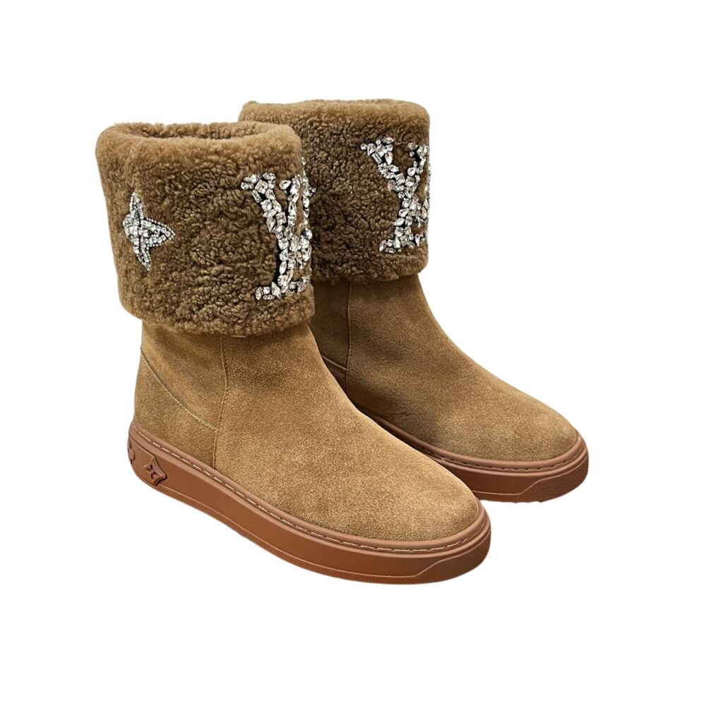 LV ANKLE BOOT STUDDED WITH DIAGLMNDS BROWN