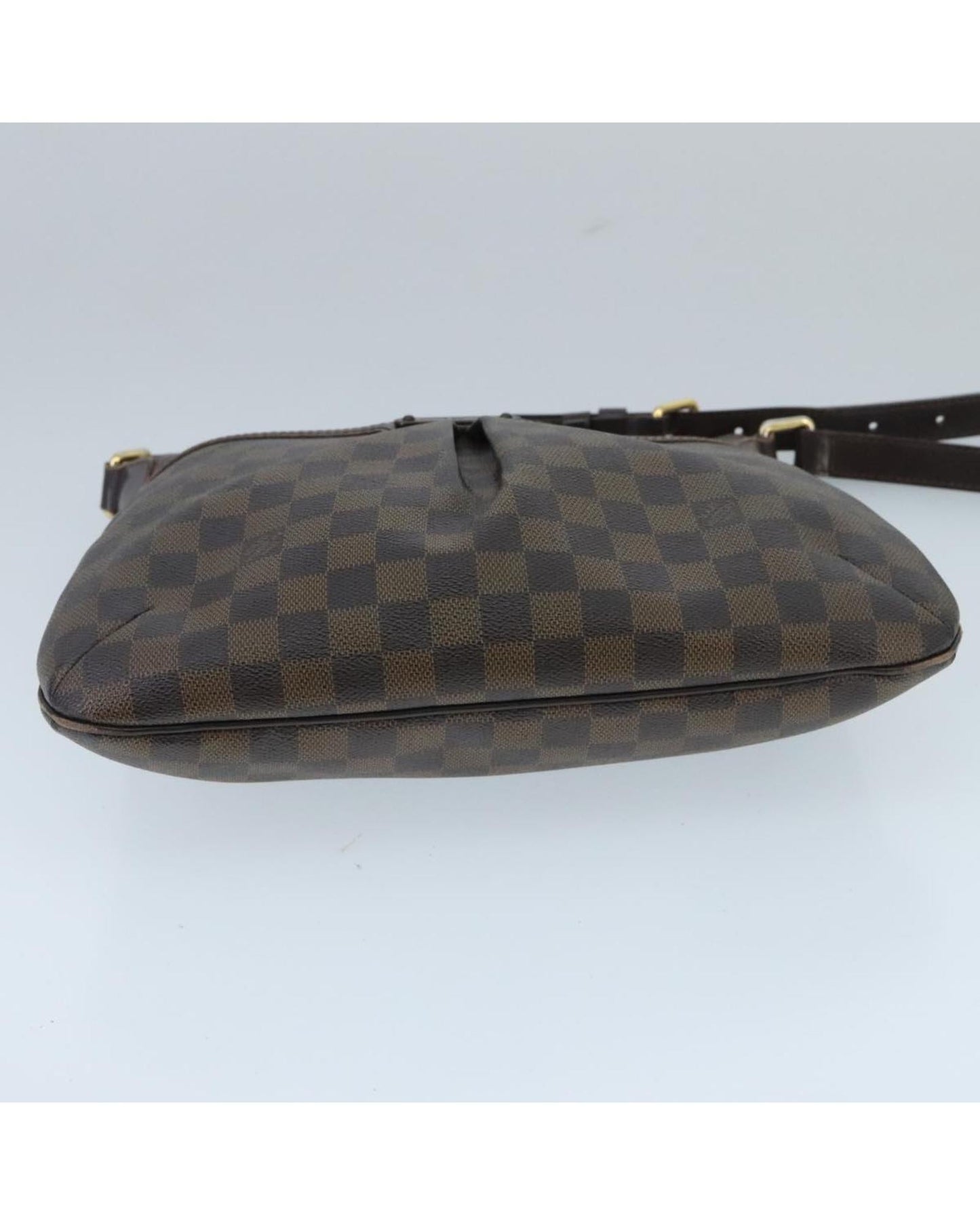 Damier Ebene Canvas Shoulder Bag with Adjustable Strap and Classic Design