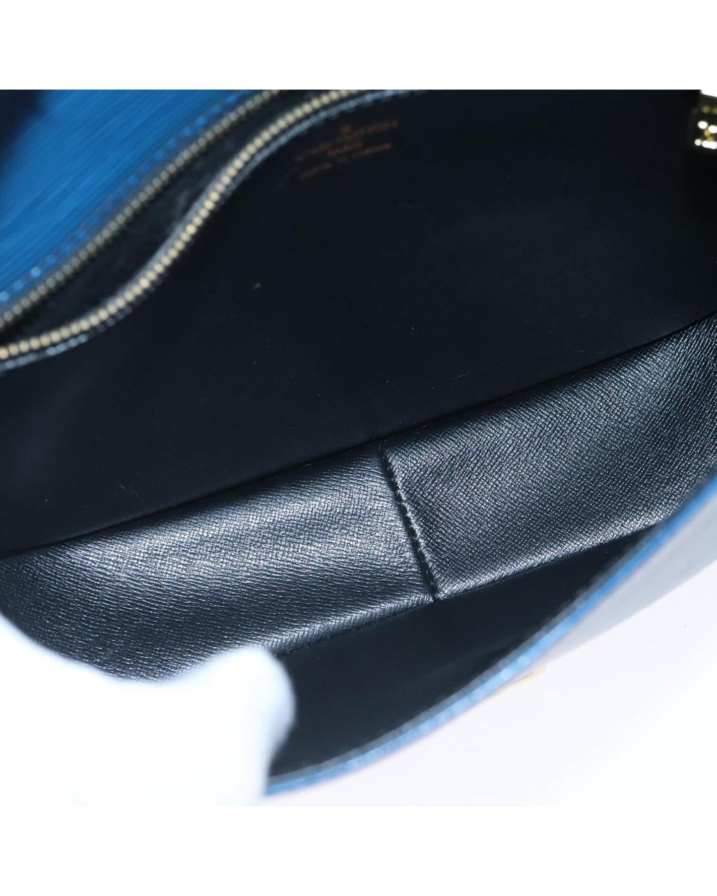 Epi Saint Cloud GM Shoulder Bag