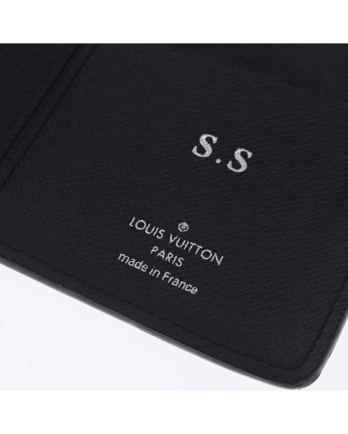 Taiga Leather Long Wallet with Multiple Card Slots and Coin Pocket