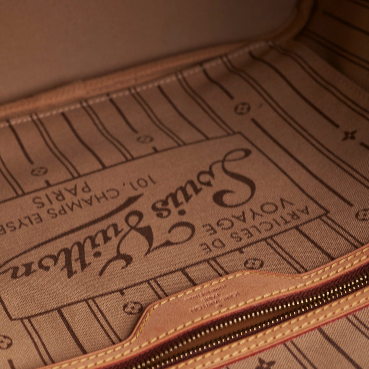 Louis Vuitton Neverfull Monogram MM