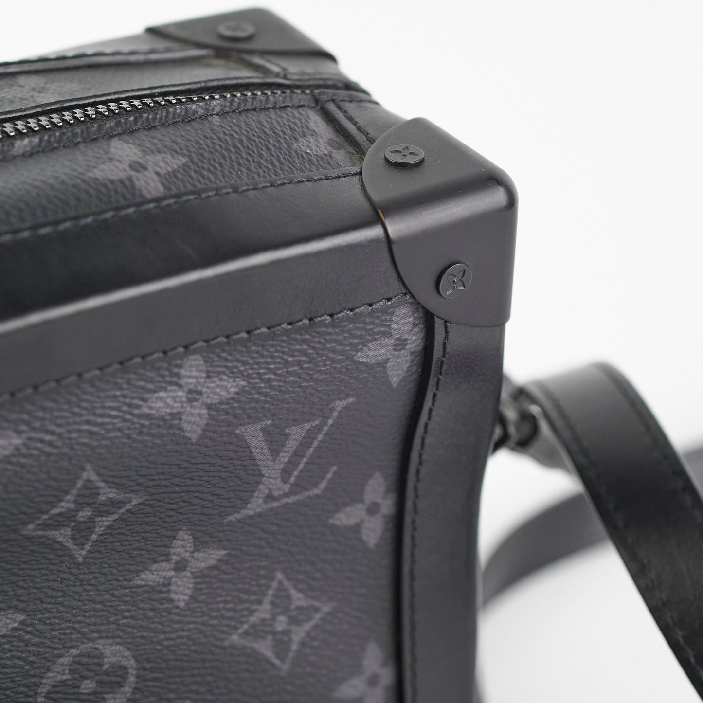 Louis Vuitton Men's Soft Truck Black