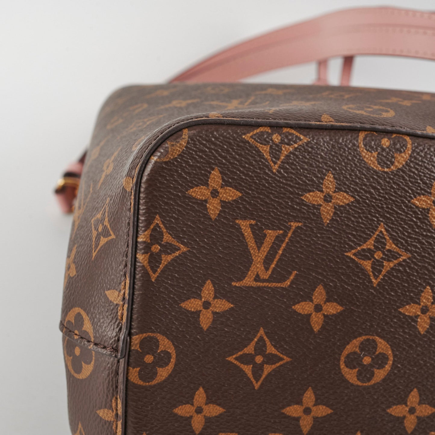 Louis Vuitton Neo Noe Monogram Pink