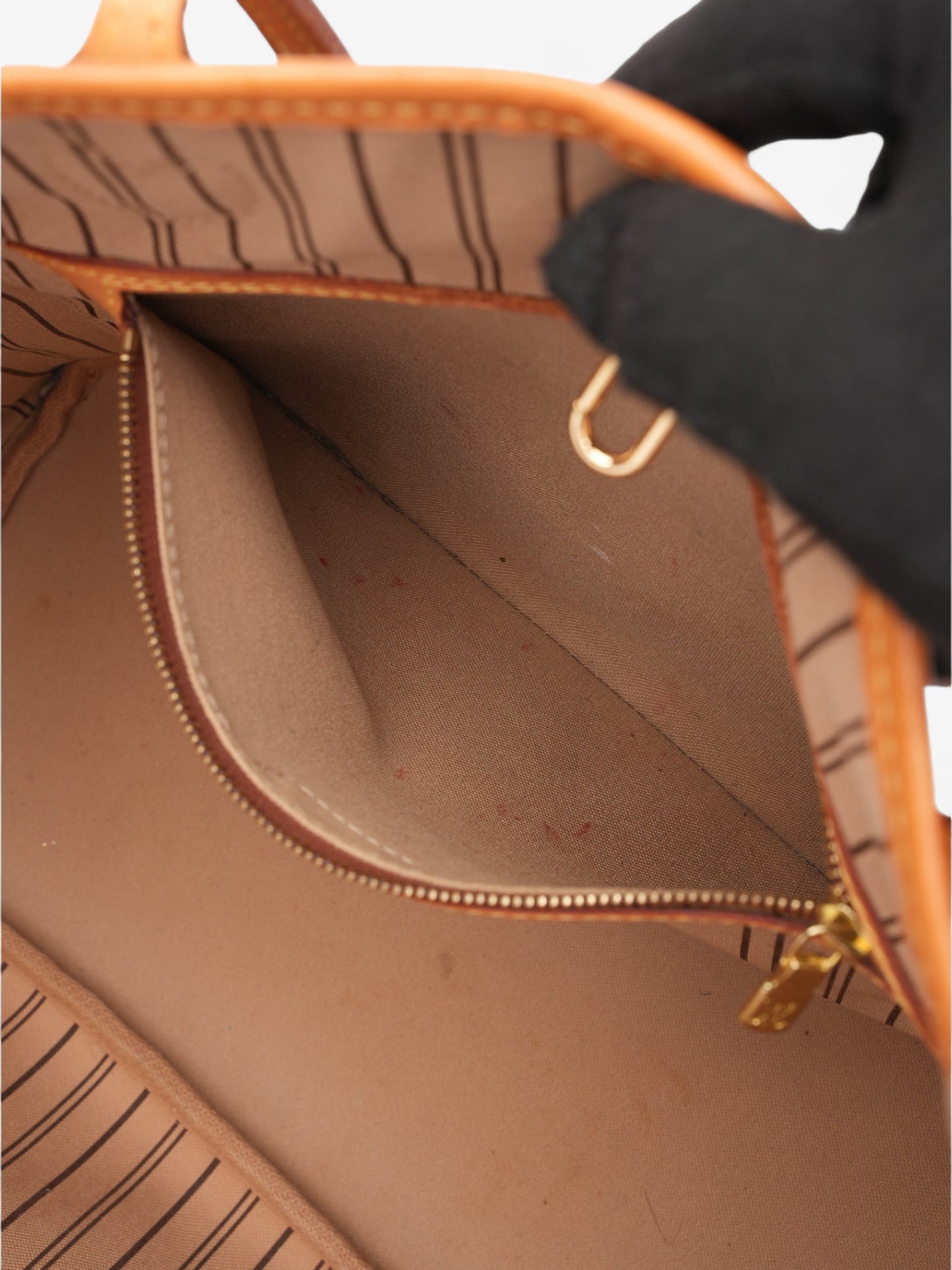 Louis Vuitton Neverfull Monogram Coated Canvas MM