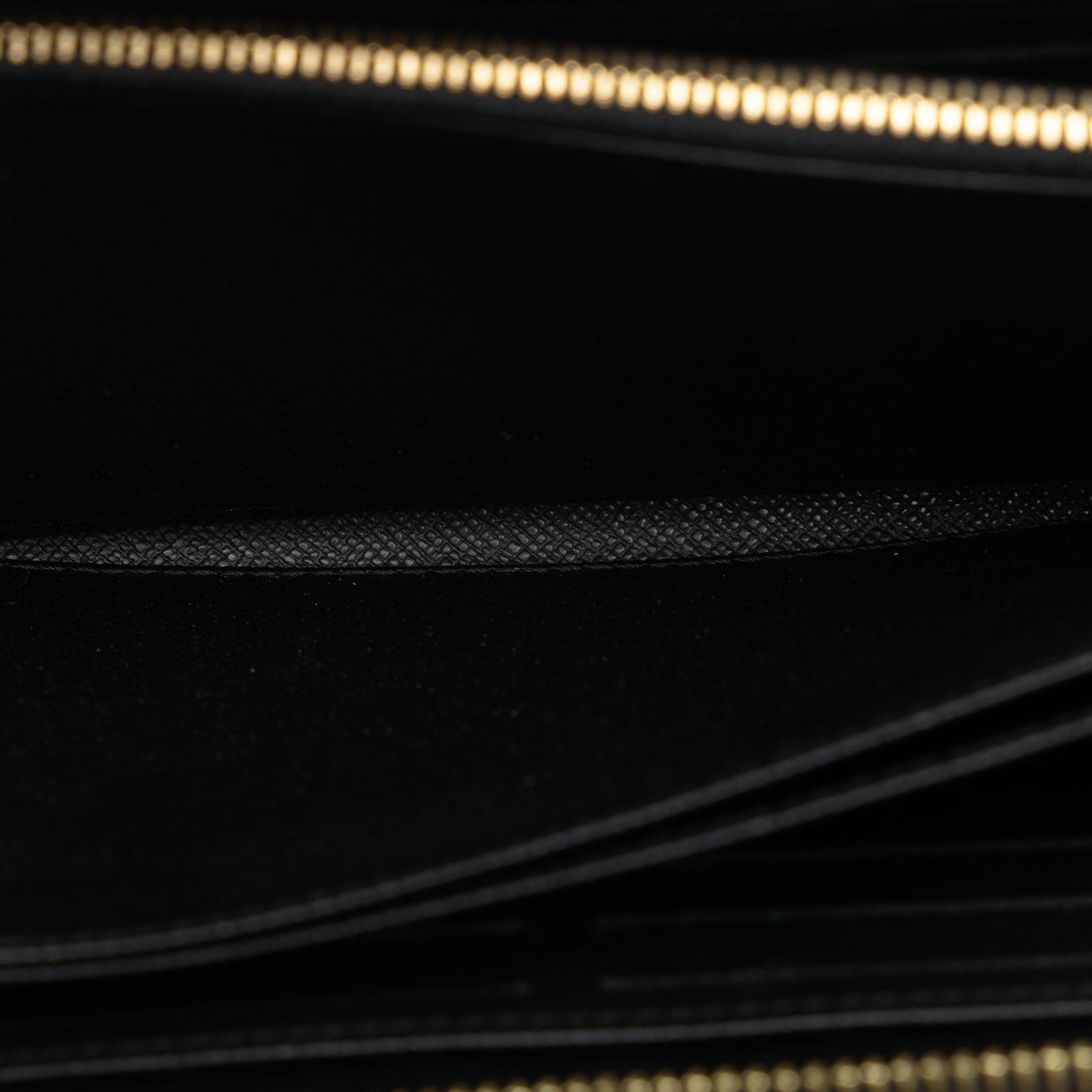 White Louis Vuitton Monogram Game On Zippy Wallet
